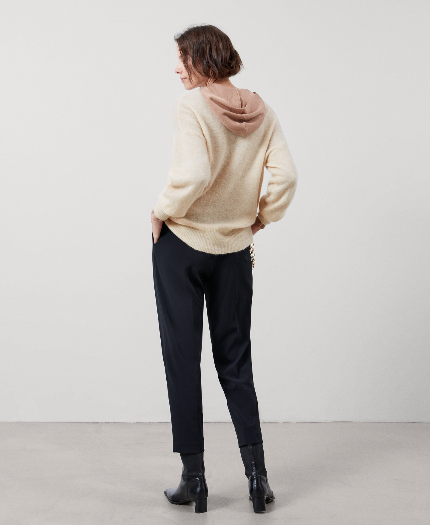 V-neck mohair sweater image number 2