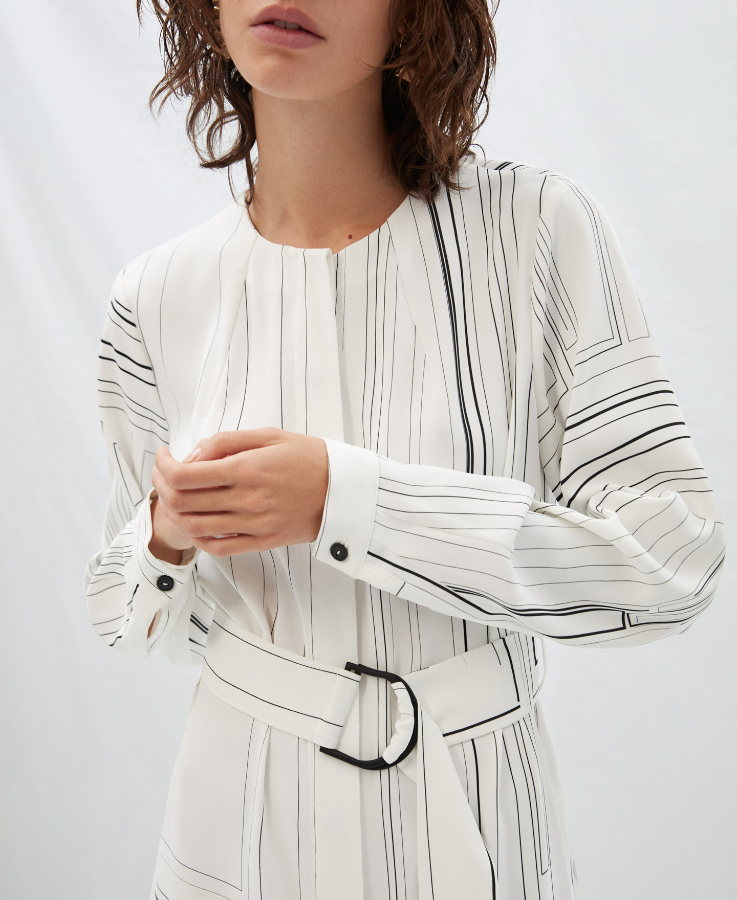 Printed shirt dress image number 3