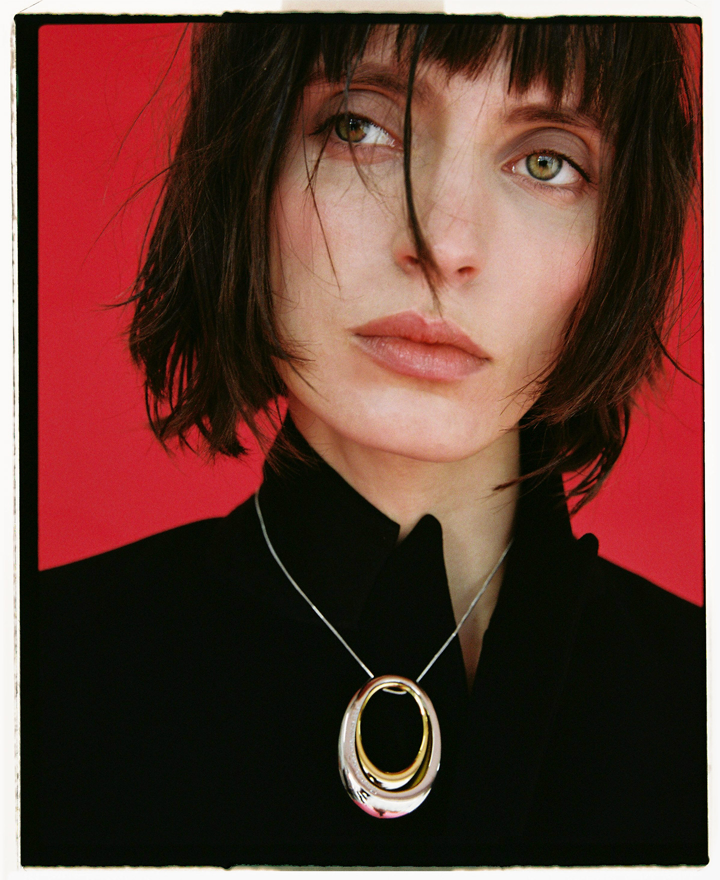 Collar con colgante doble aro image number 3