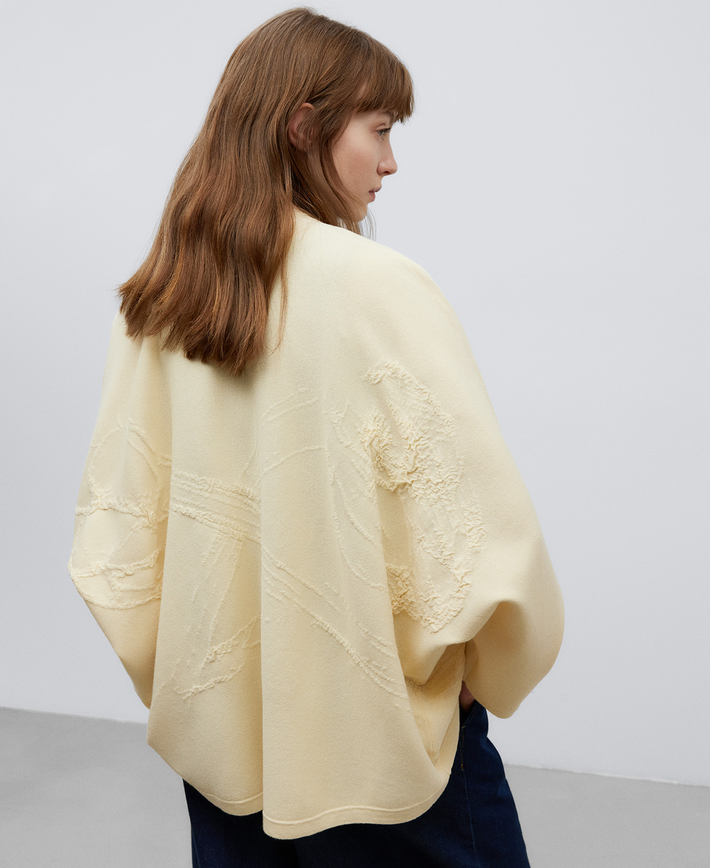Chaqueta kimono punto jacquard mujer image number 2