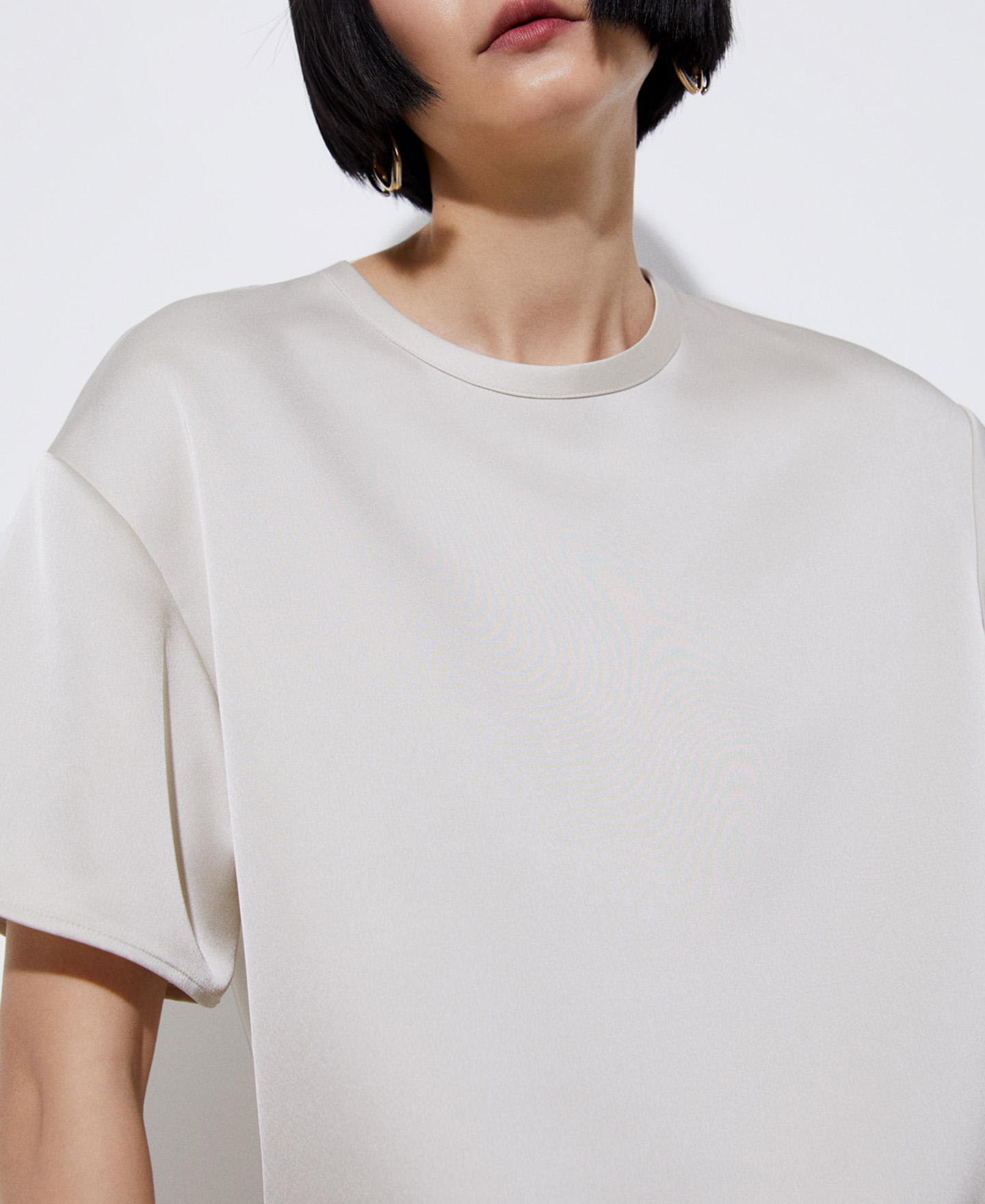 Round neckline viscose t-shirt image number 3