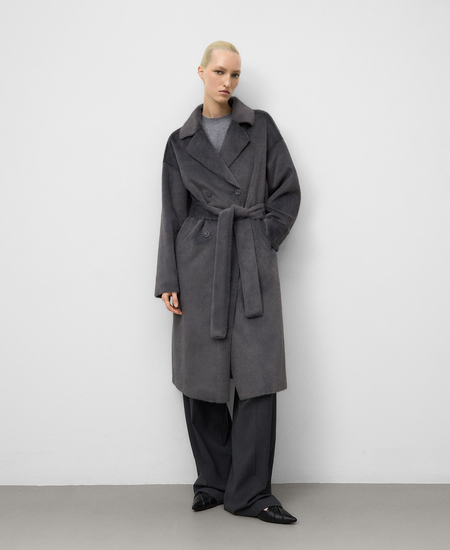 Straight-cut faux fur coat woman image number 0