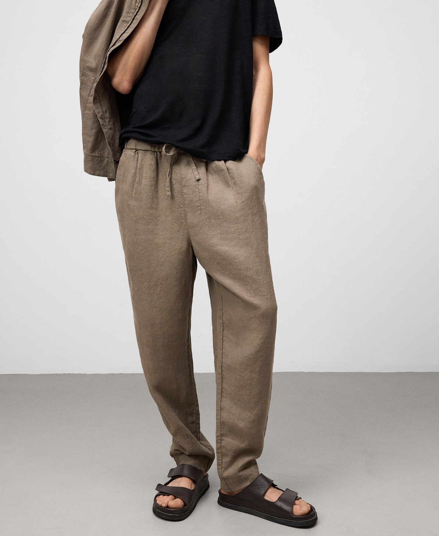Linen jogger trousers man image number 0