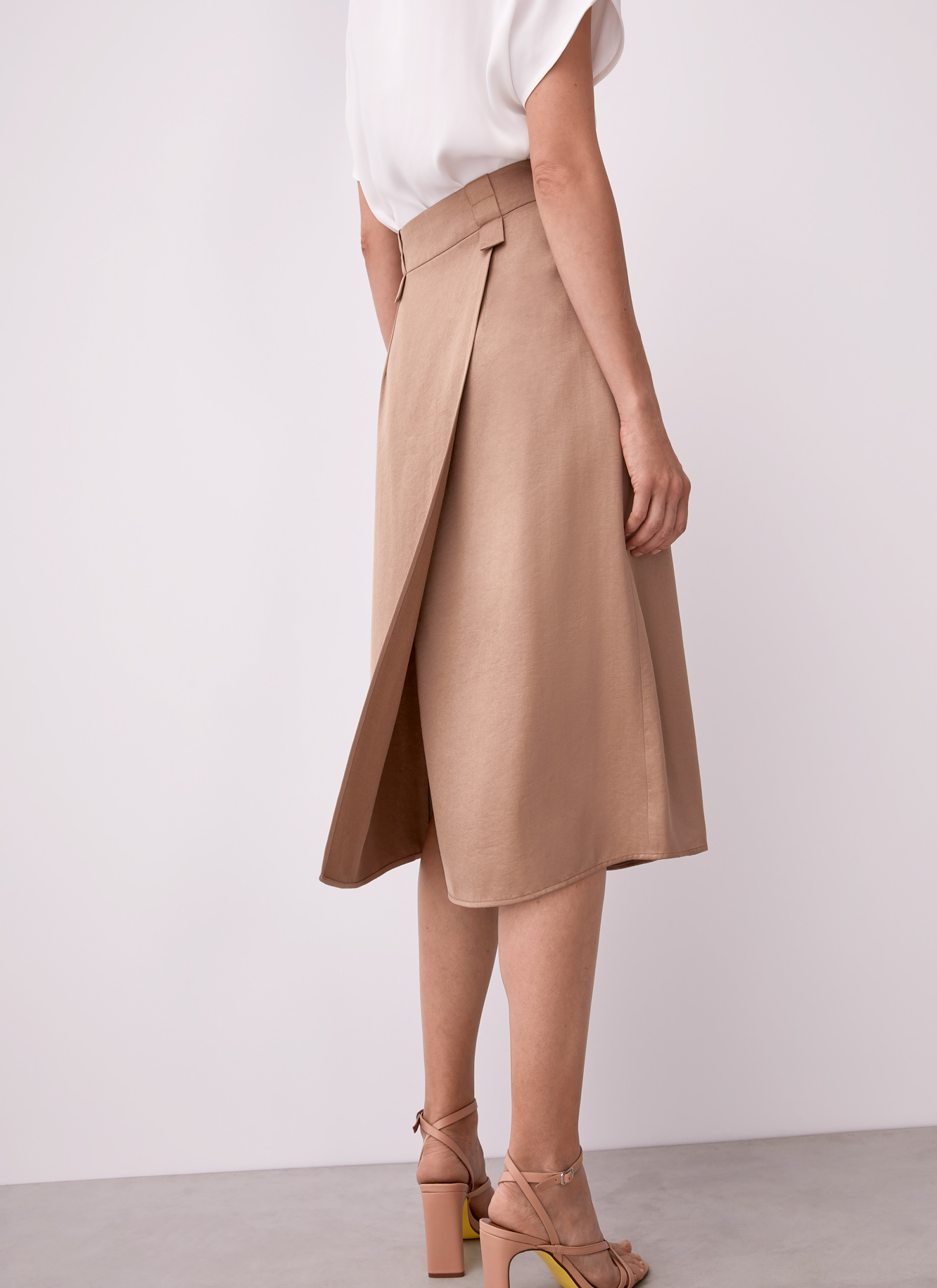 Midi skirt with pleats image number 4