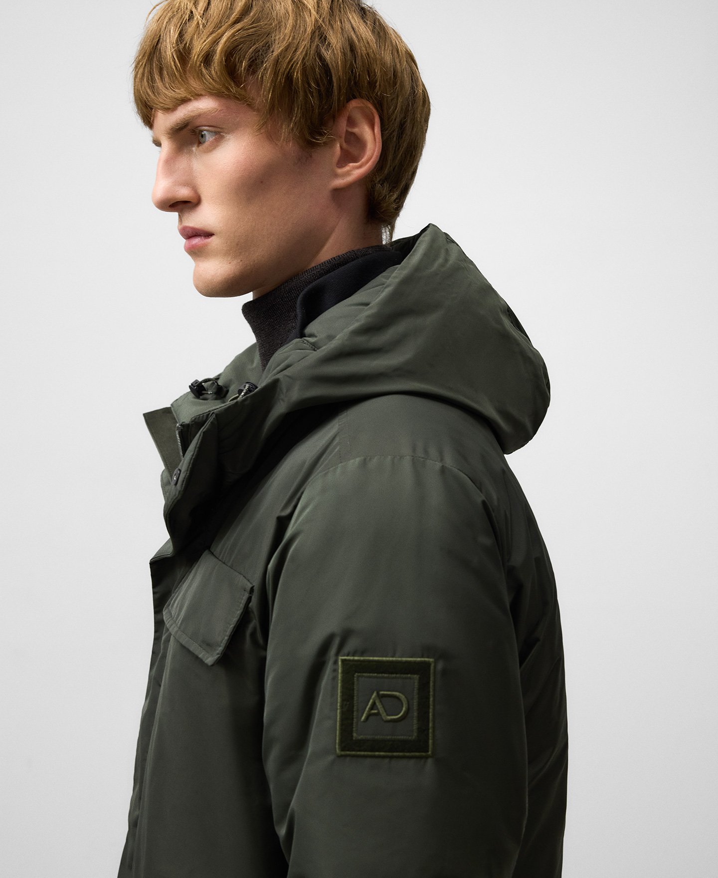 Chaqueta corta bolsillos hombre image number 3