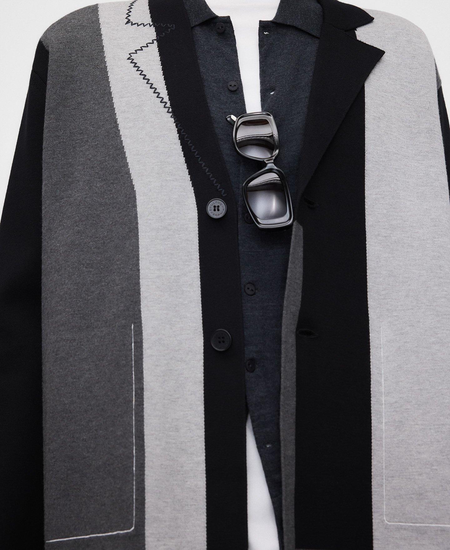 Blazer asimétrica punto intarsia hombre image number 3