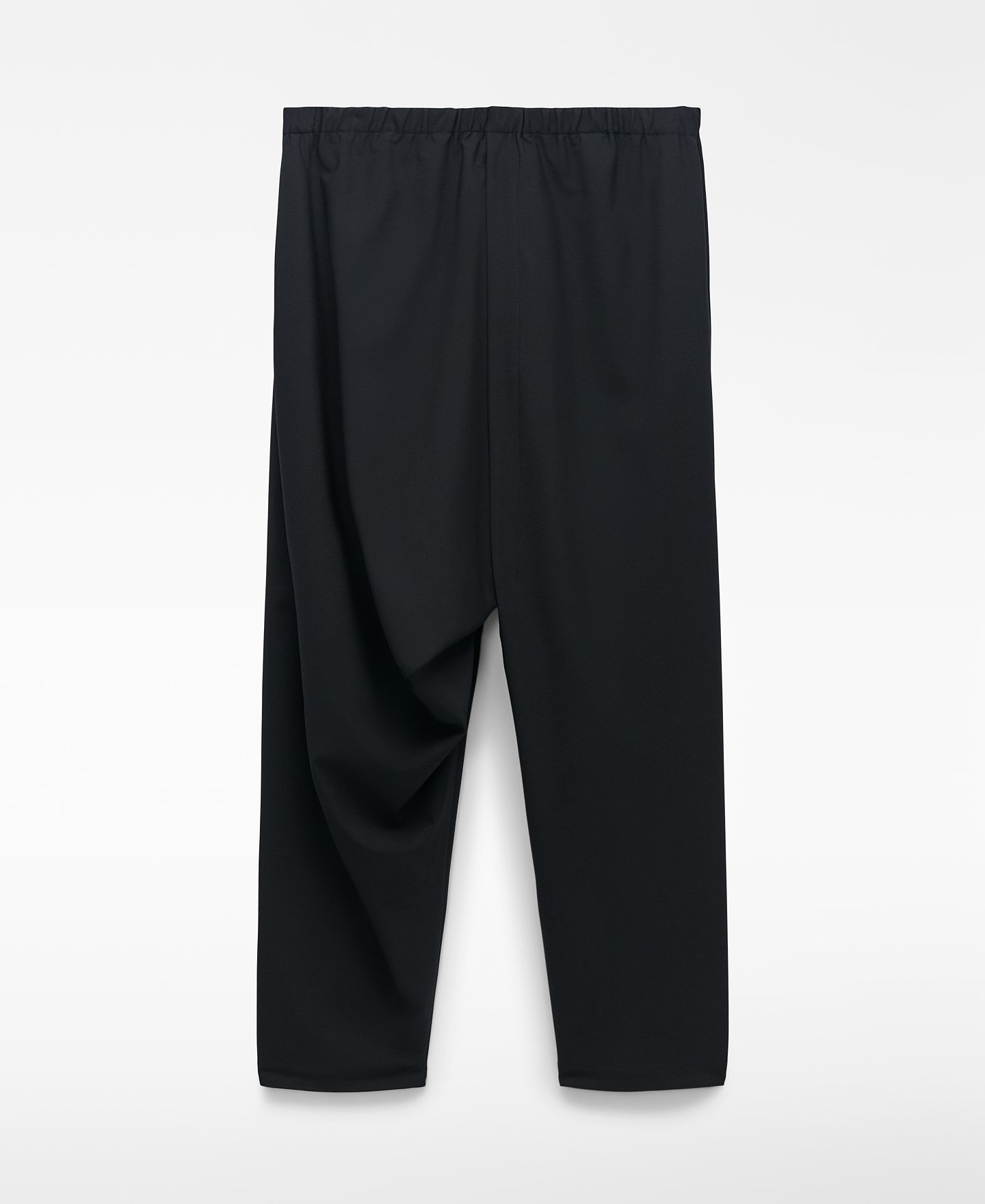 Pantalón pierna drapeada hombre image number 4