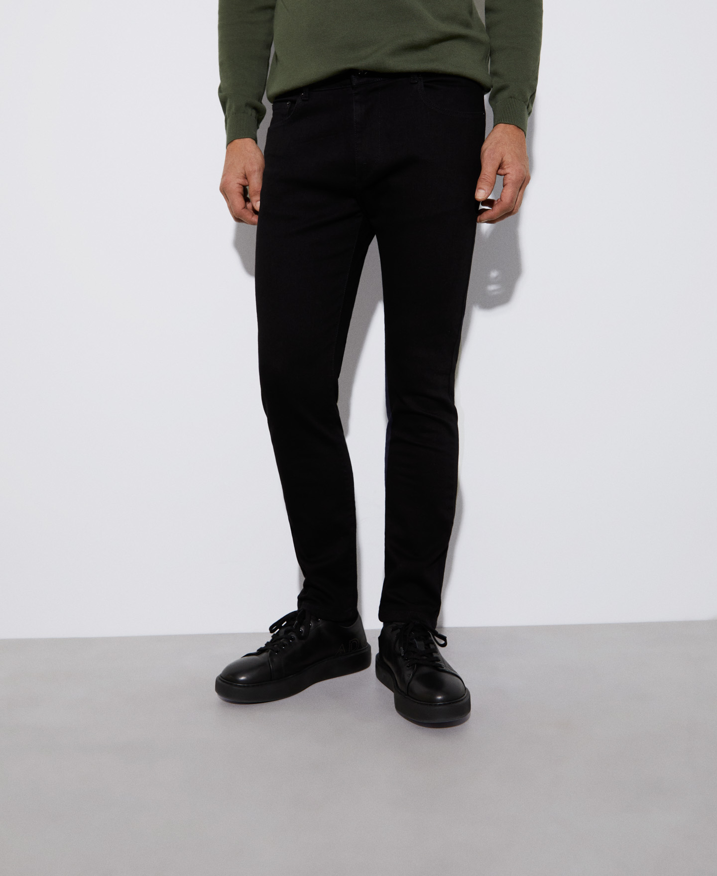 Cotton denim skinny jeans image number 0