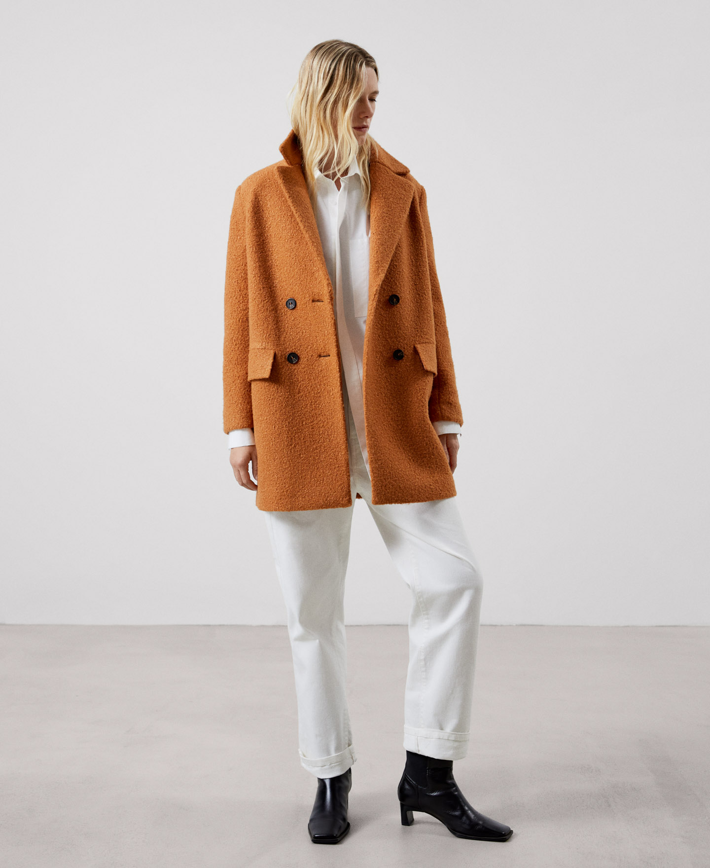 Lapel taylor coat image number 1