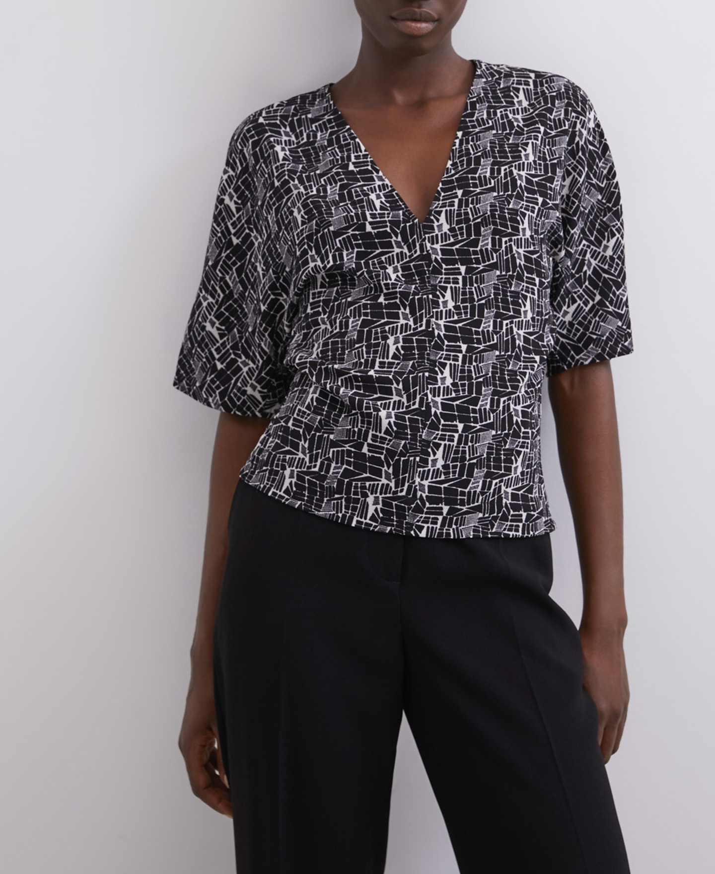 V-neck printed top image number 0