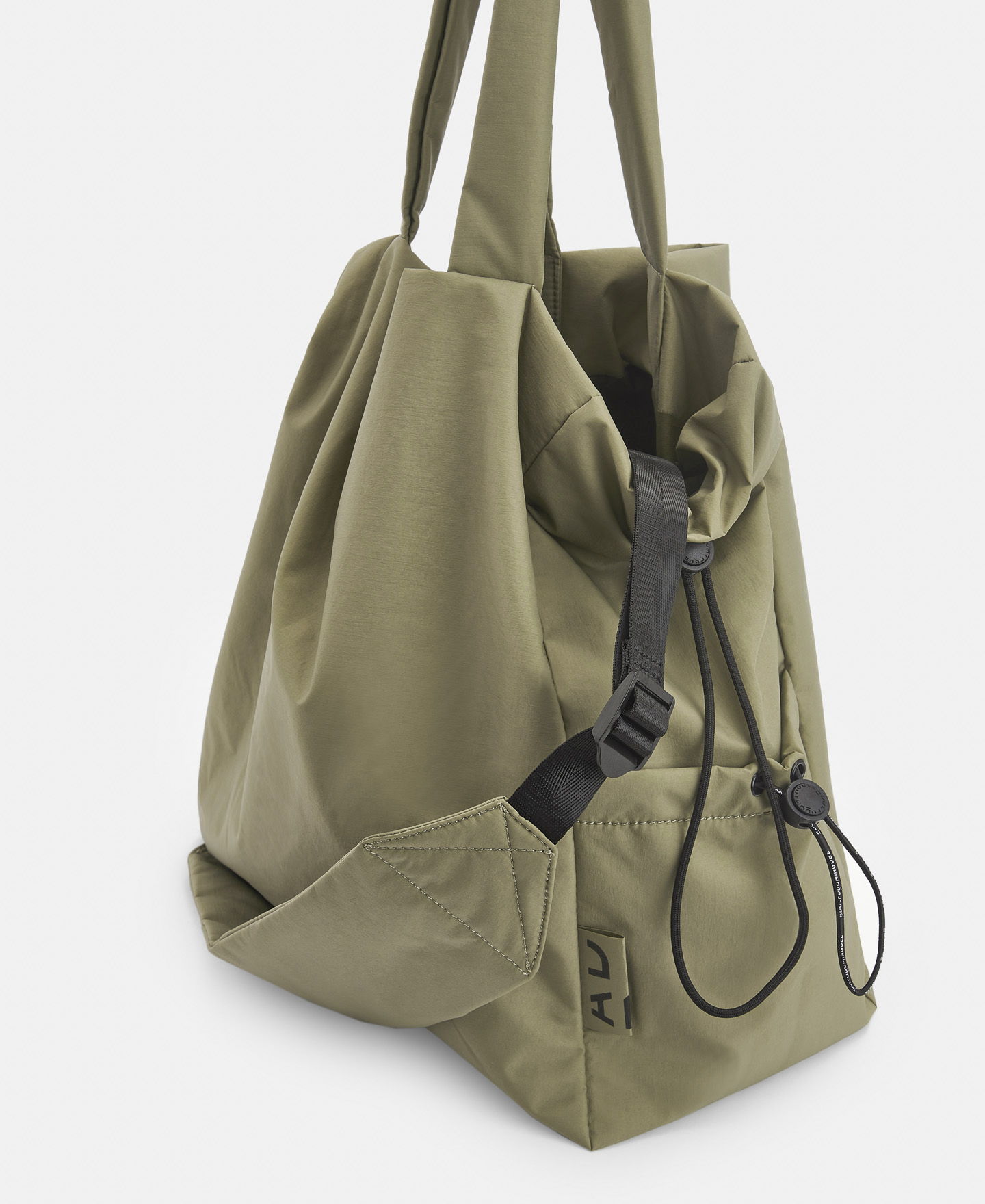 Recycled nylon shopper bag image number 3