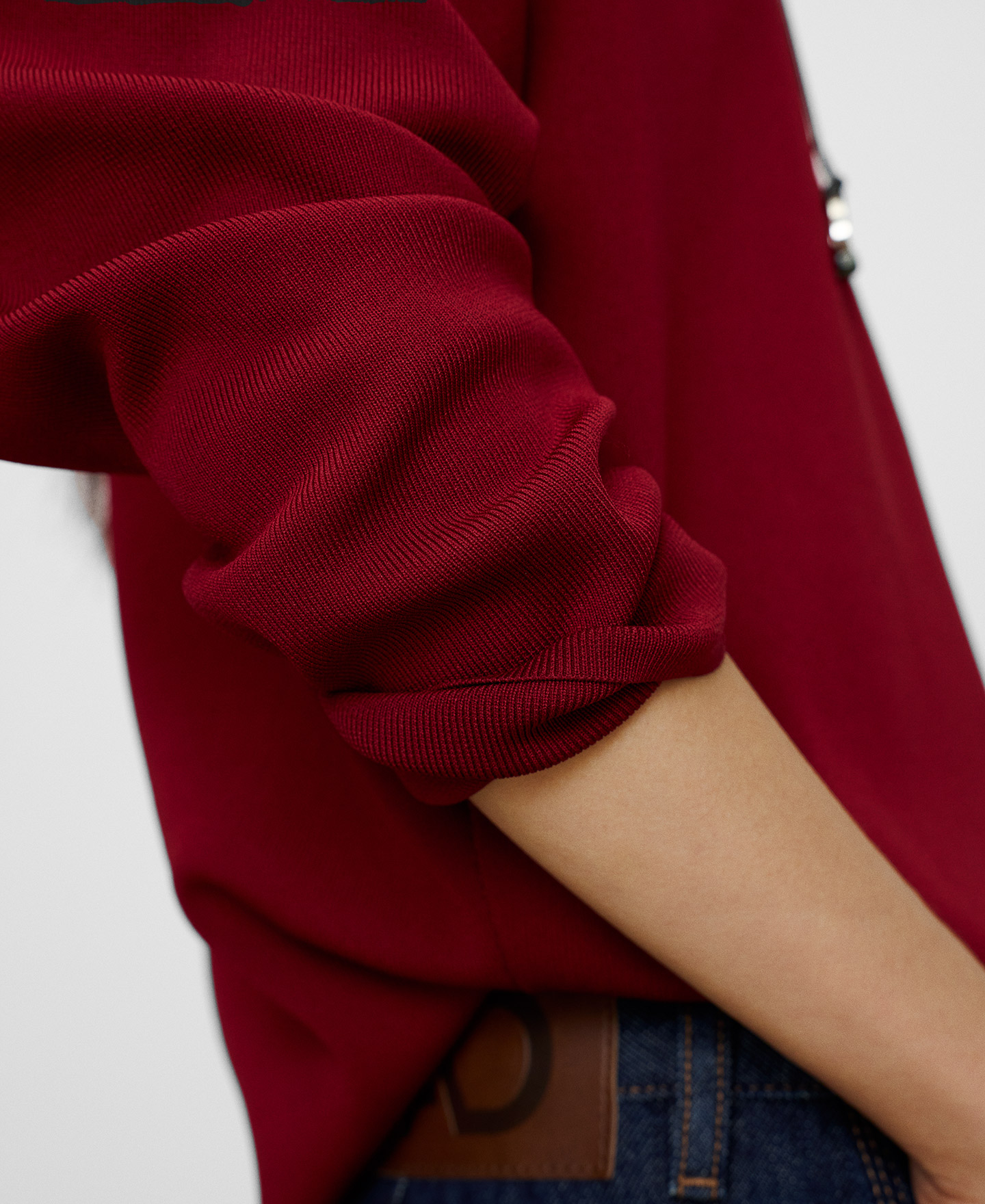 V-neck knit sweater image number 3