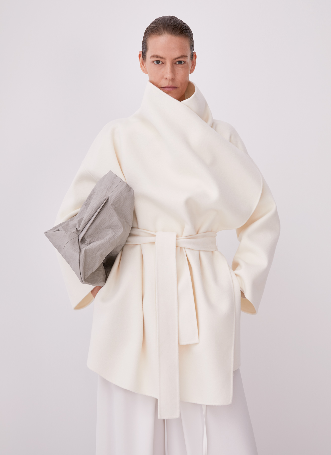 Double face coat with maxi lapels image number 2