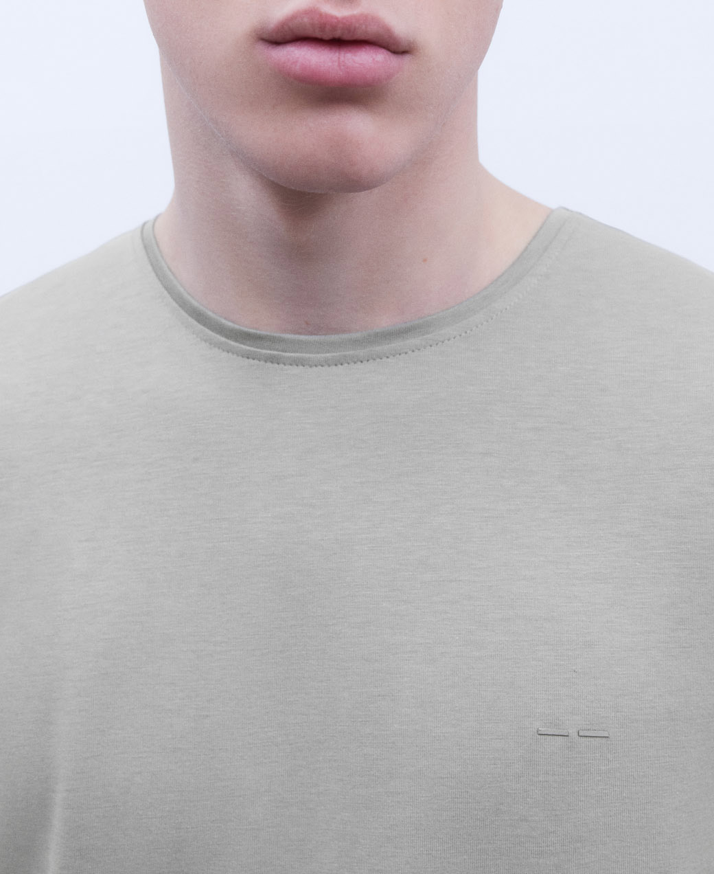Camiseta regular fit en lyocell algodón image number 3