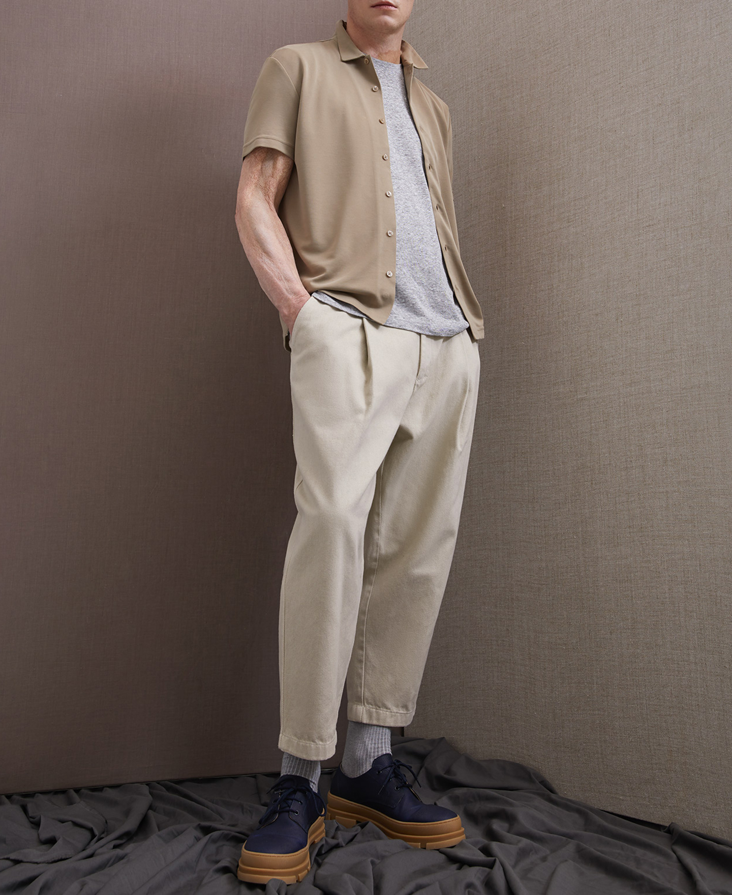 Carrot fit chino trousers image number 3