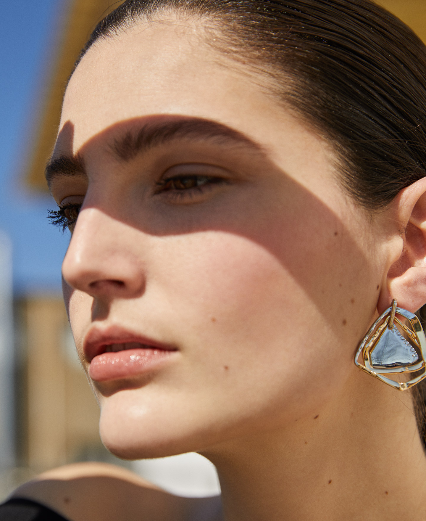 Multi-piece metal earrings image number 3