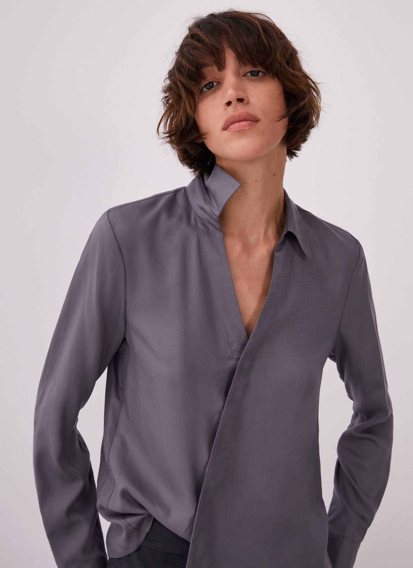 Lyocell and linen shirt with flap image number 0