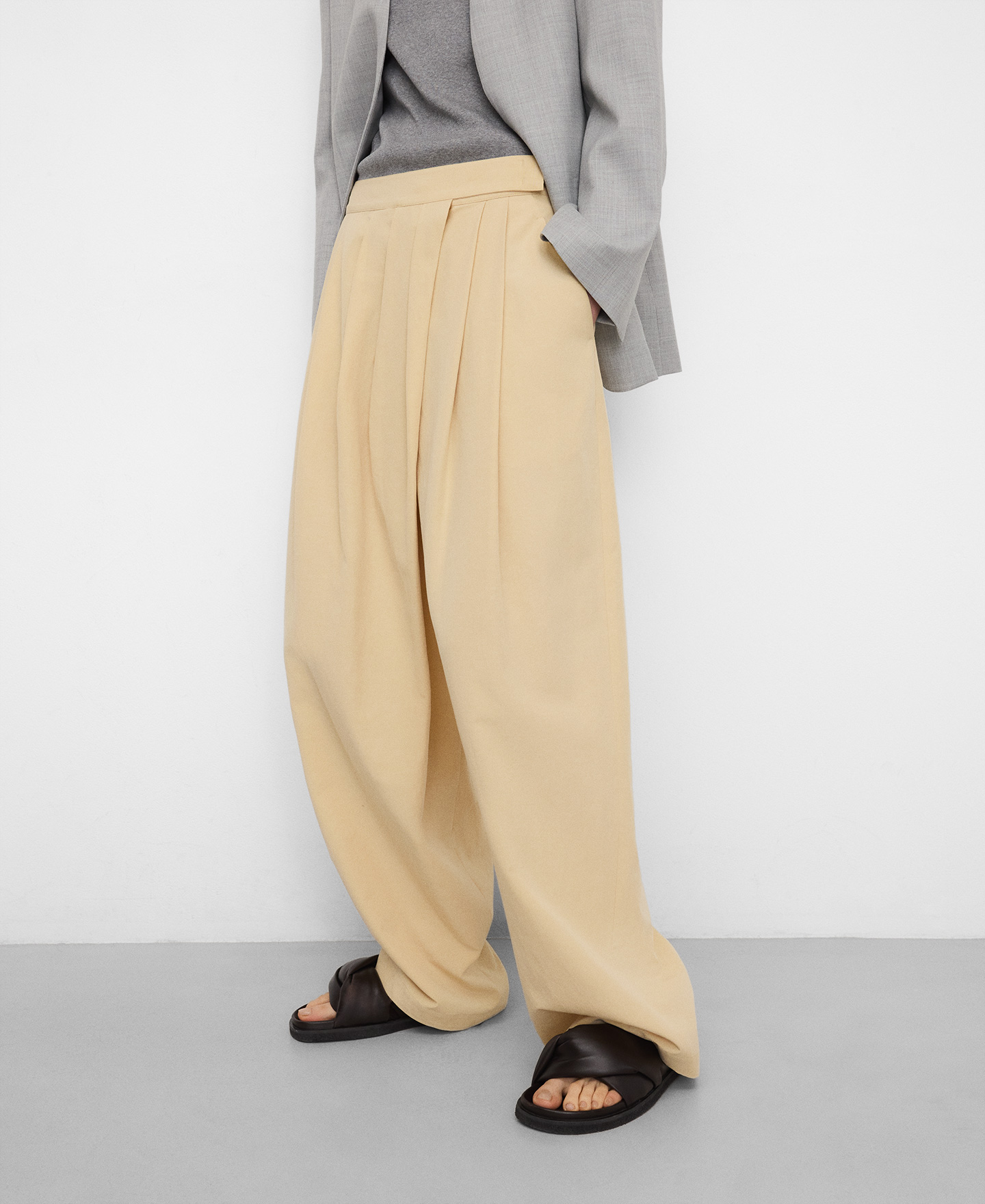 Pantal&oacute;n pareo pliegues image number 0