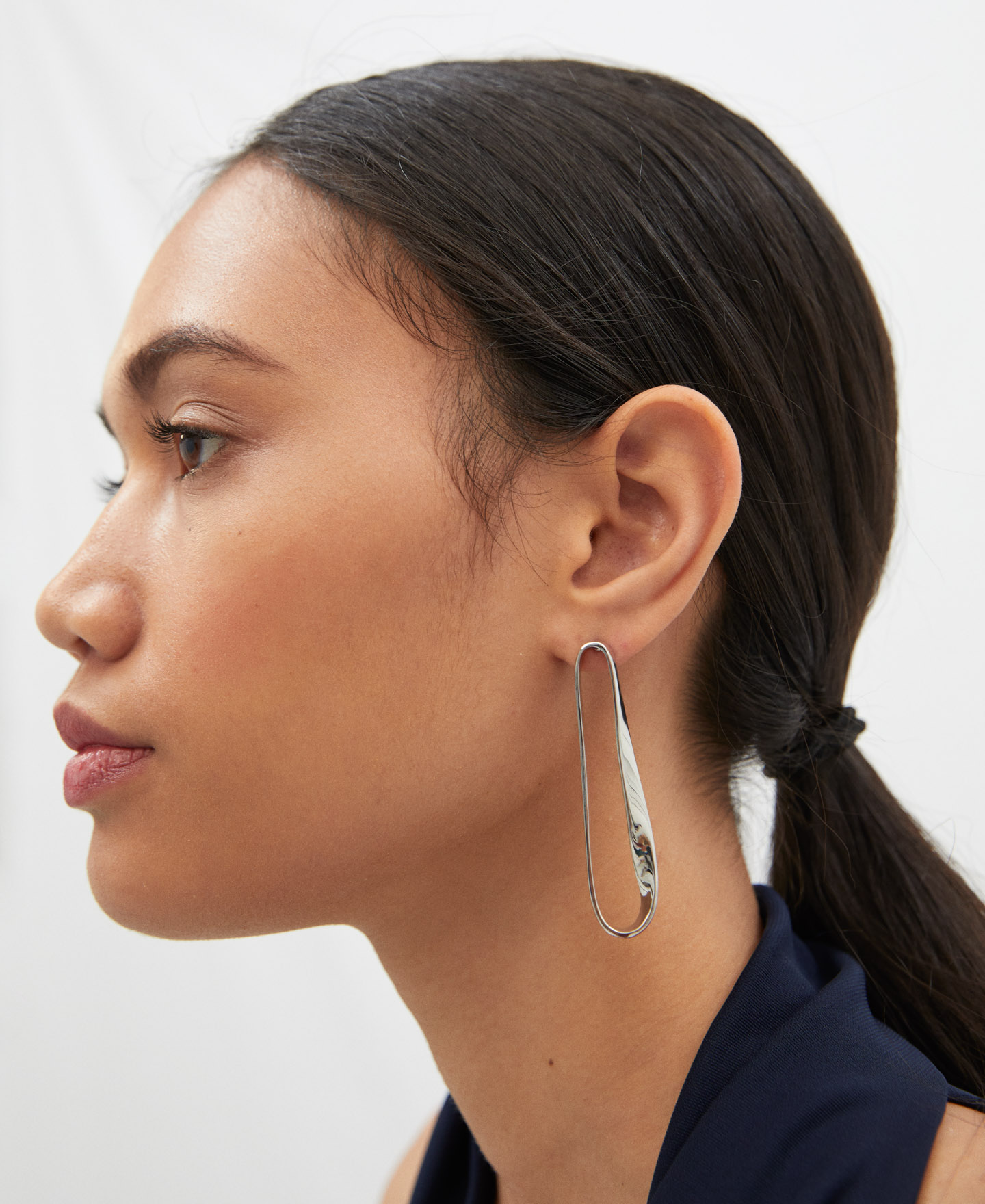 Organic chain earrings image number 3