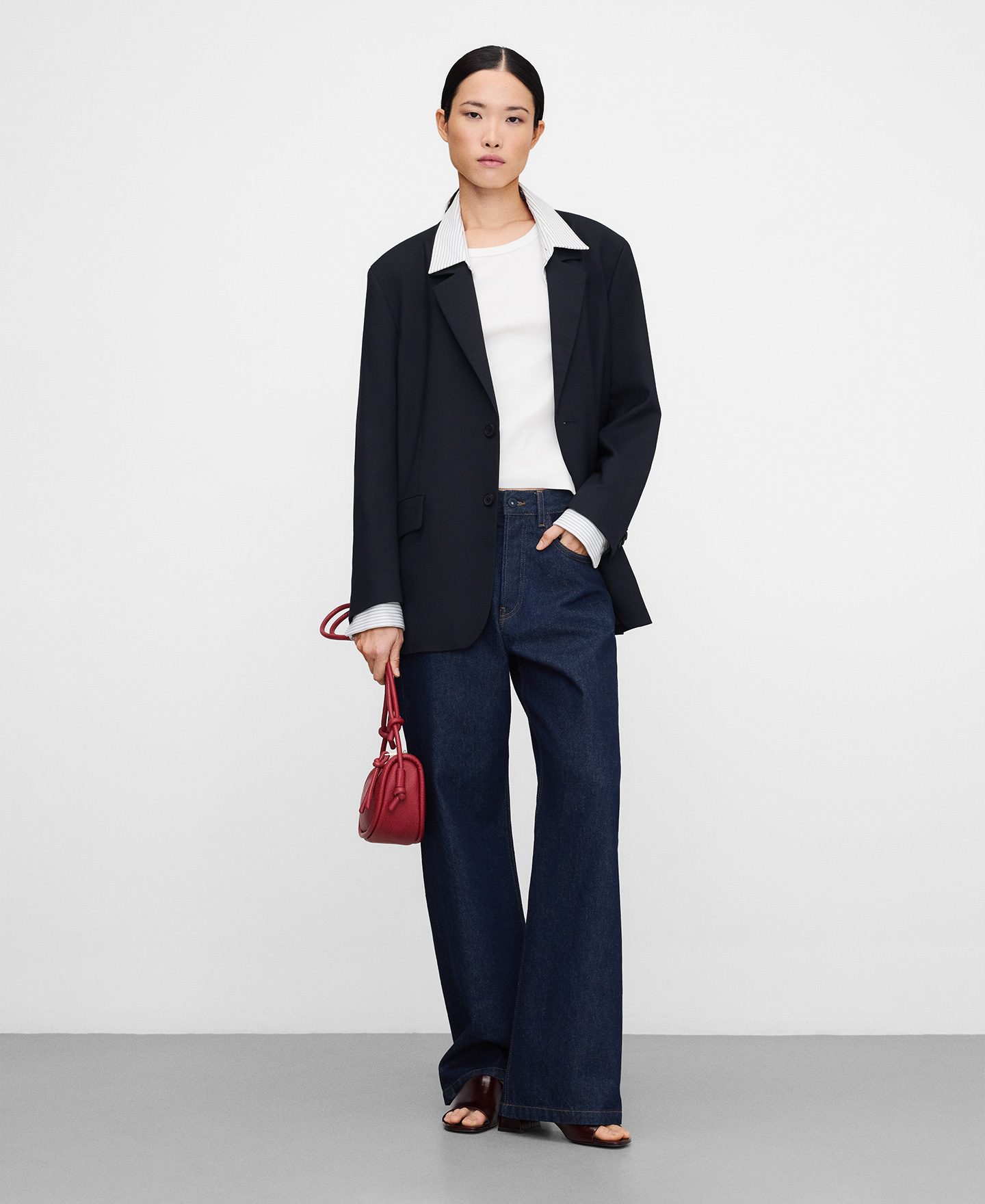 Luna small crossbody image number 5