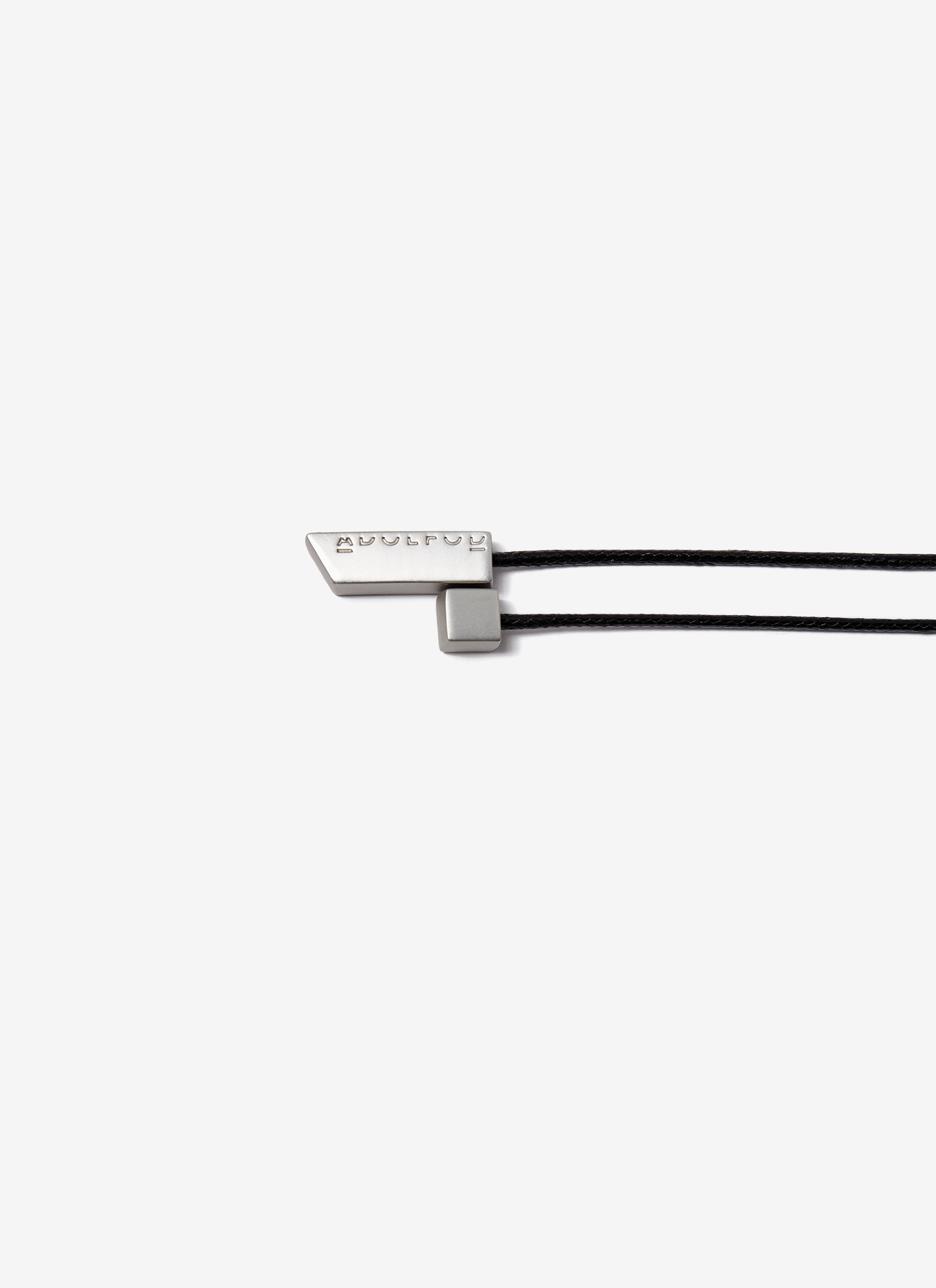 Long necklace with metal pendant image number 2