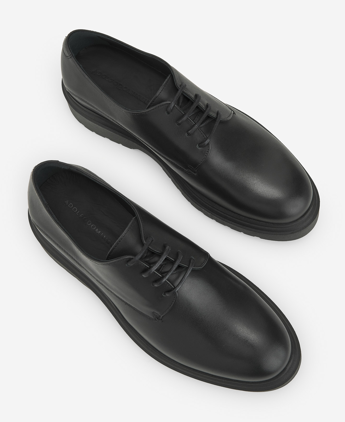 Black leather derby men's shoe image number 1