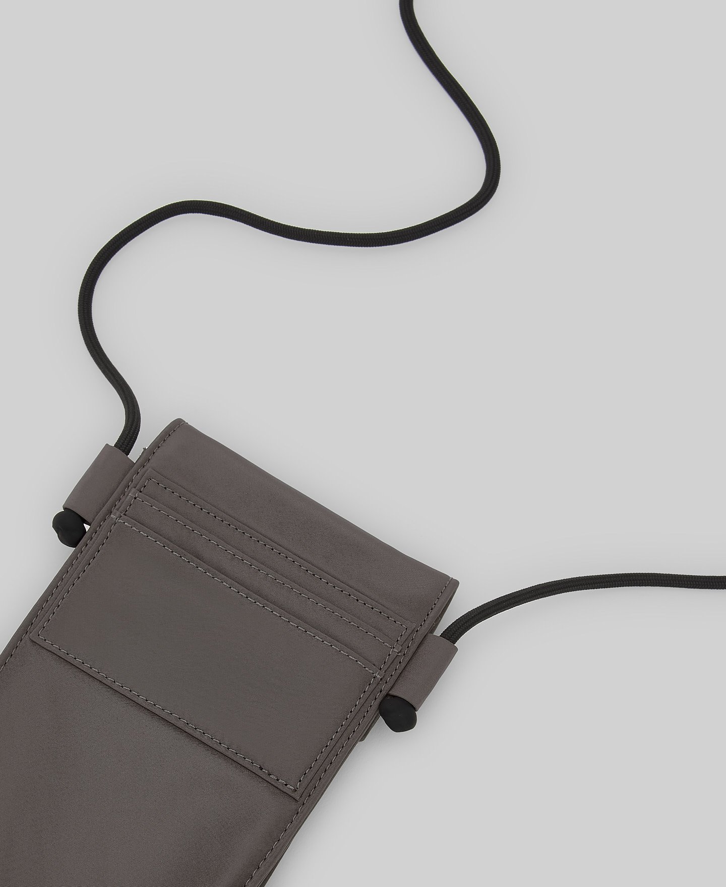 Taupe flap mobile phone holder man image number 2