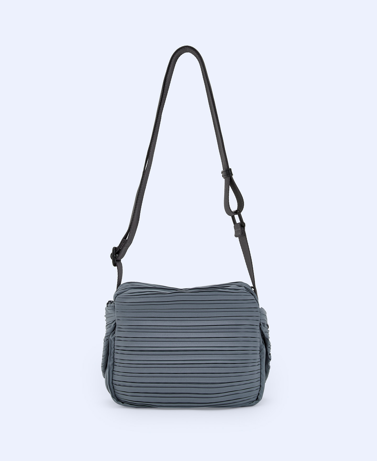 Recycled crinkle medium shoulder bag image number 1