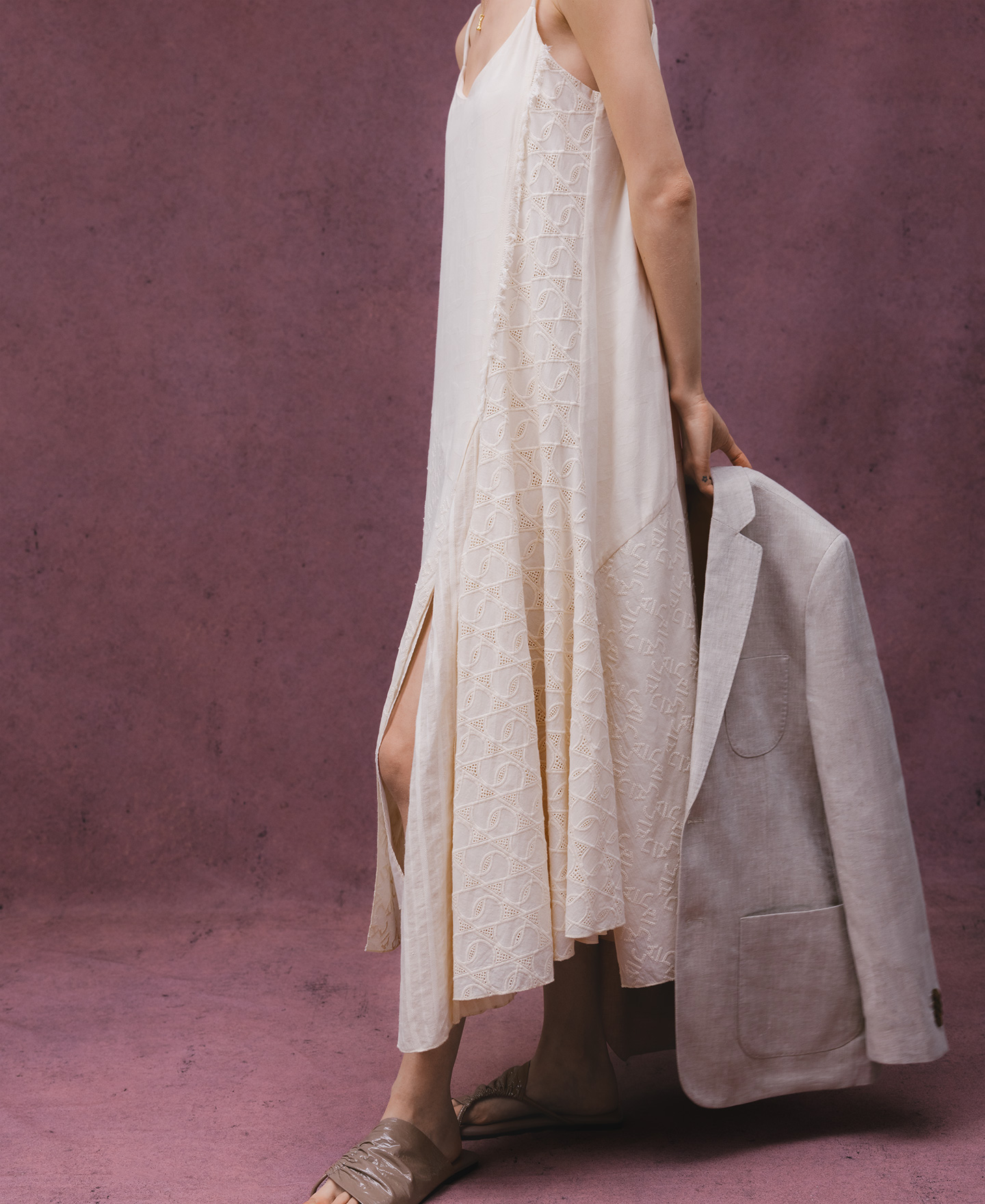 Asymmetrical combined dress woman image number 3