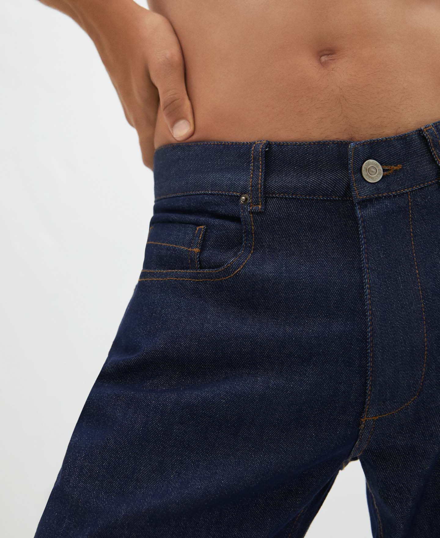 Five-pocket denim jeans image number 3