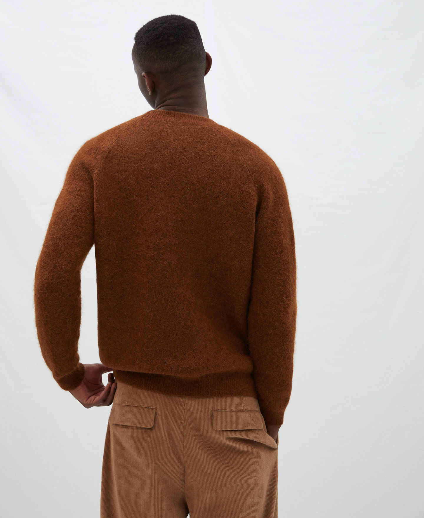 Crew neck sweater with raglan sleeves image number 2