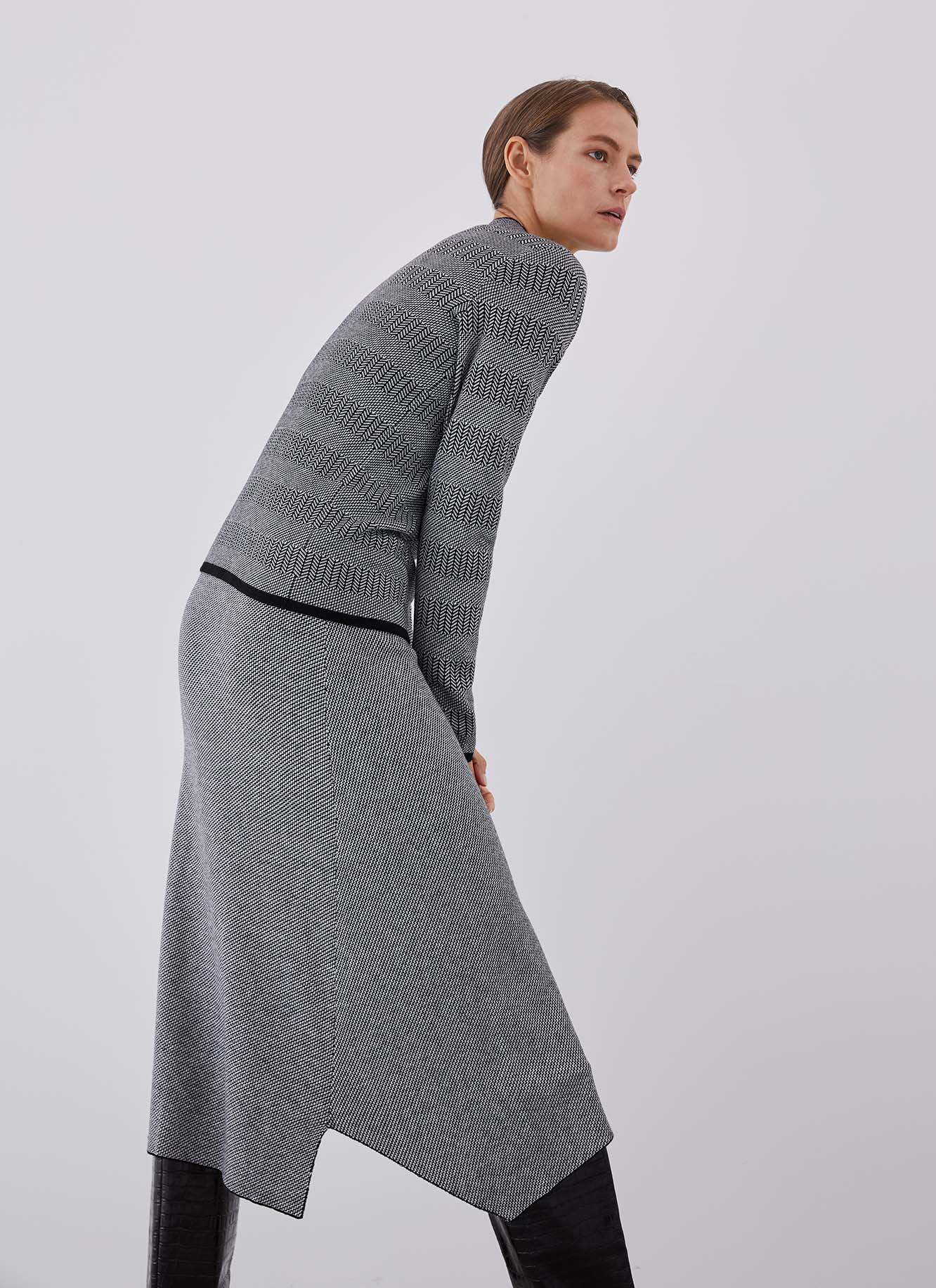 Bicolour knit skirt image number 3