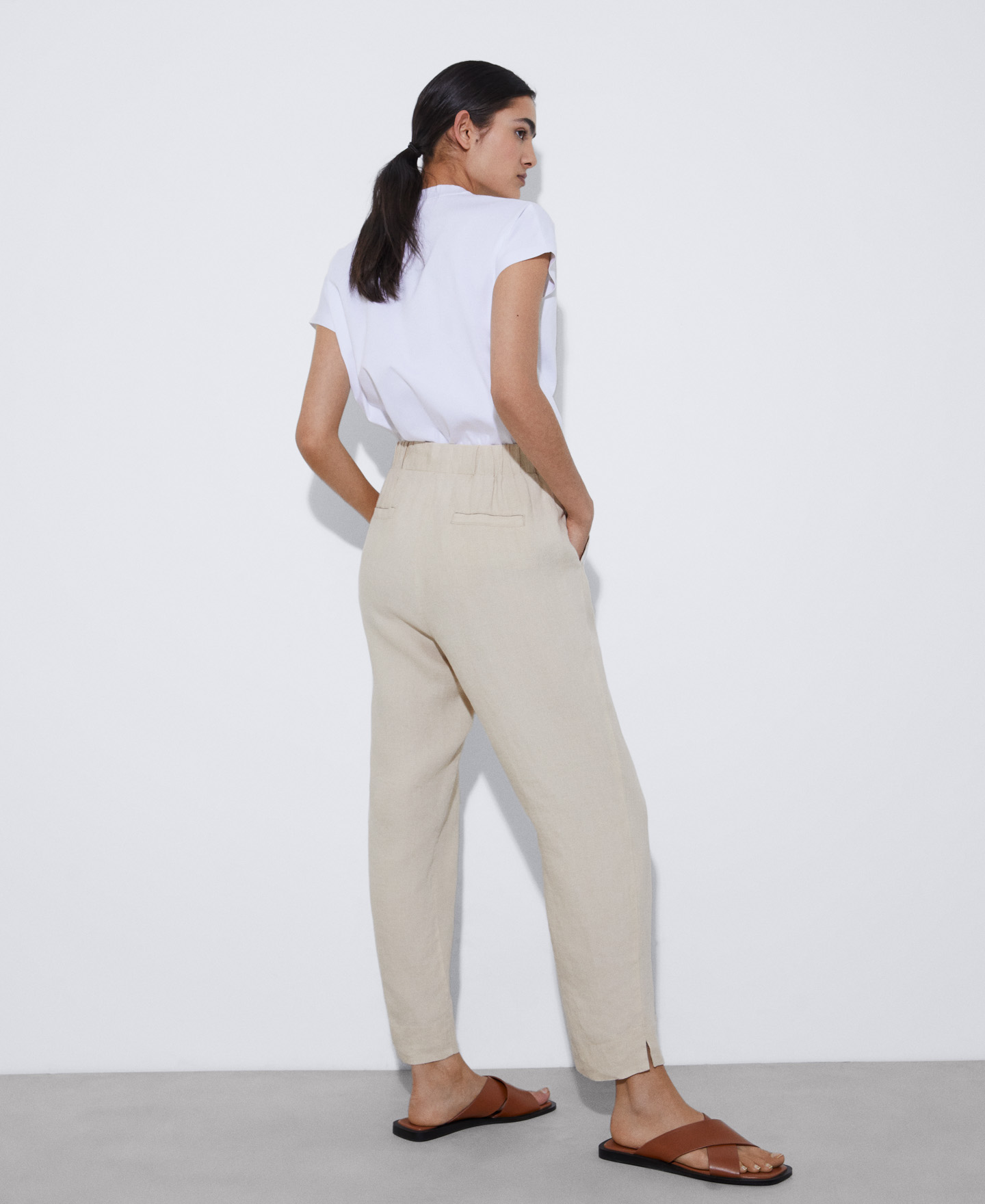 Trousers in natural European linen image number 2