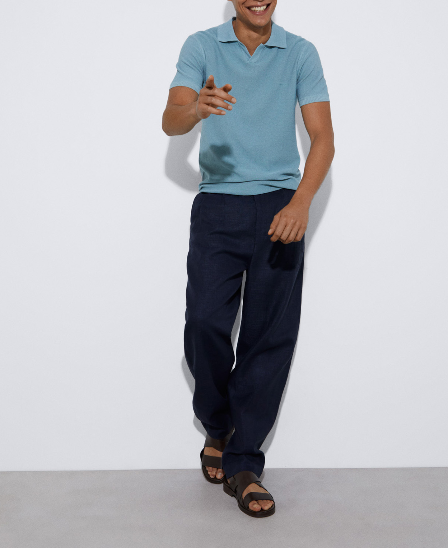 V-neck polo shirt image number 1