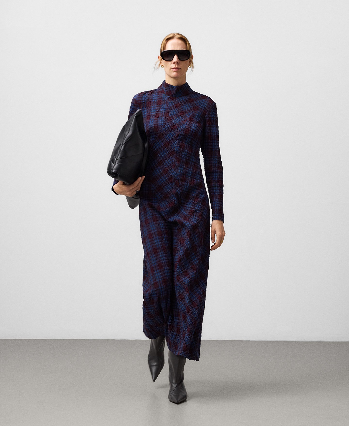 Checkered fitted dress woman image number 1