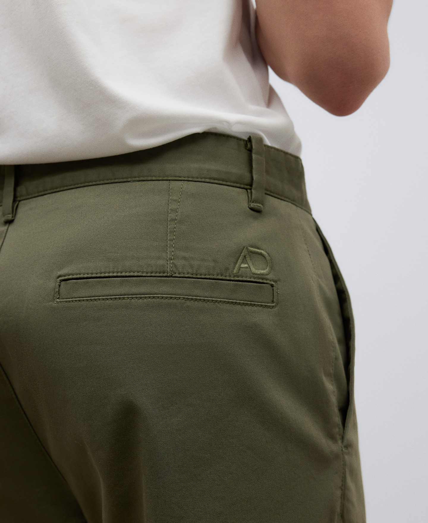 Pantalón chino twill de algodón hombre image number 3