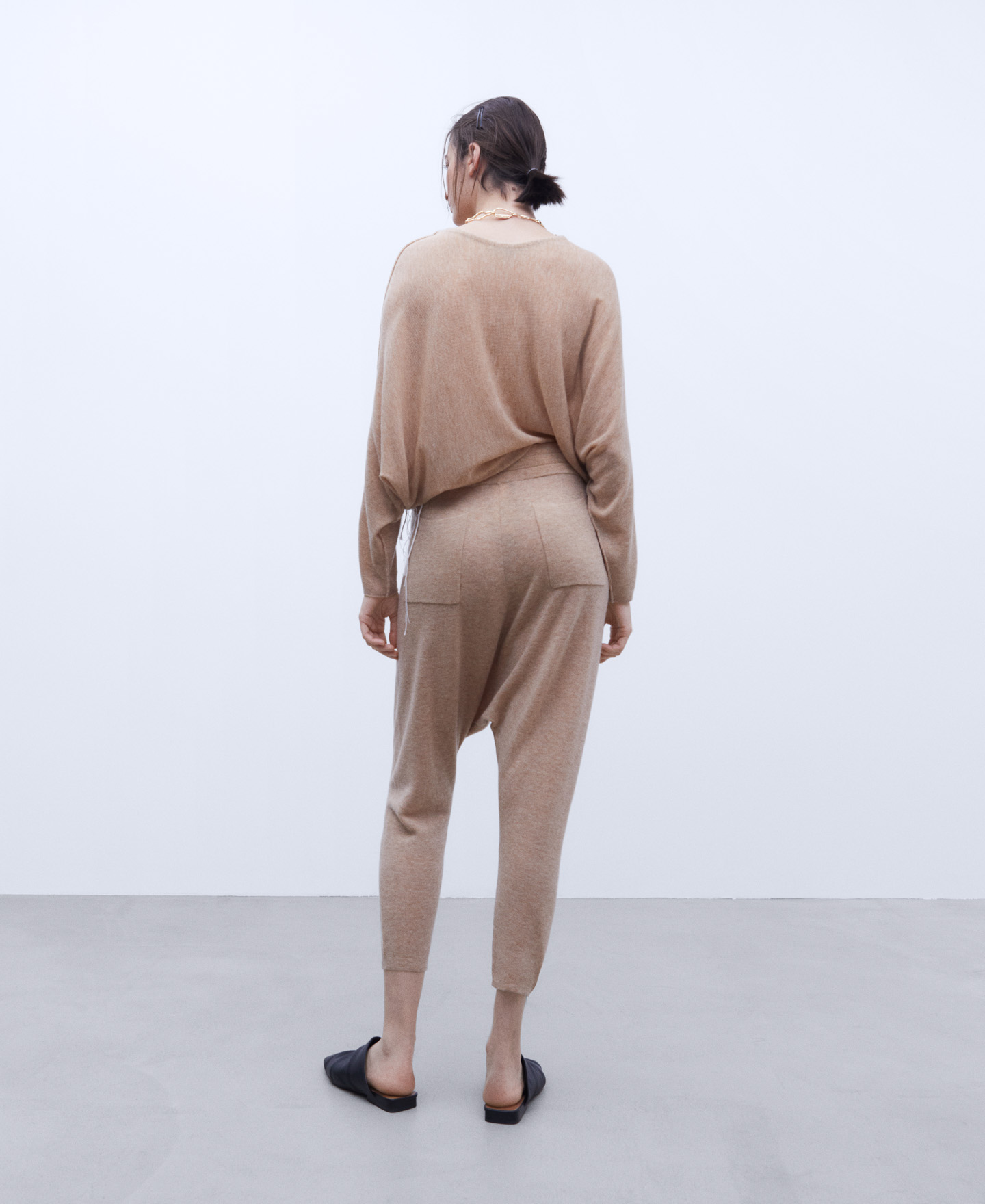 Merino wool trousers image number 2