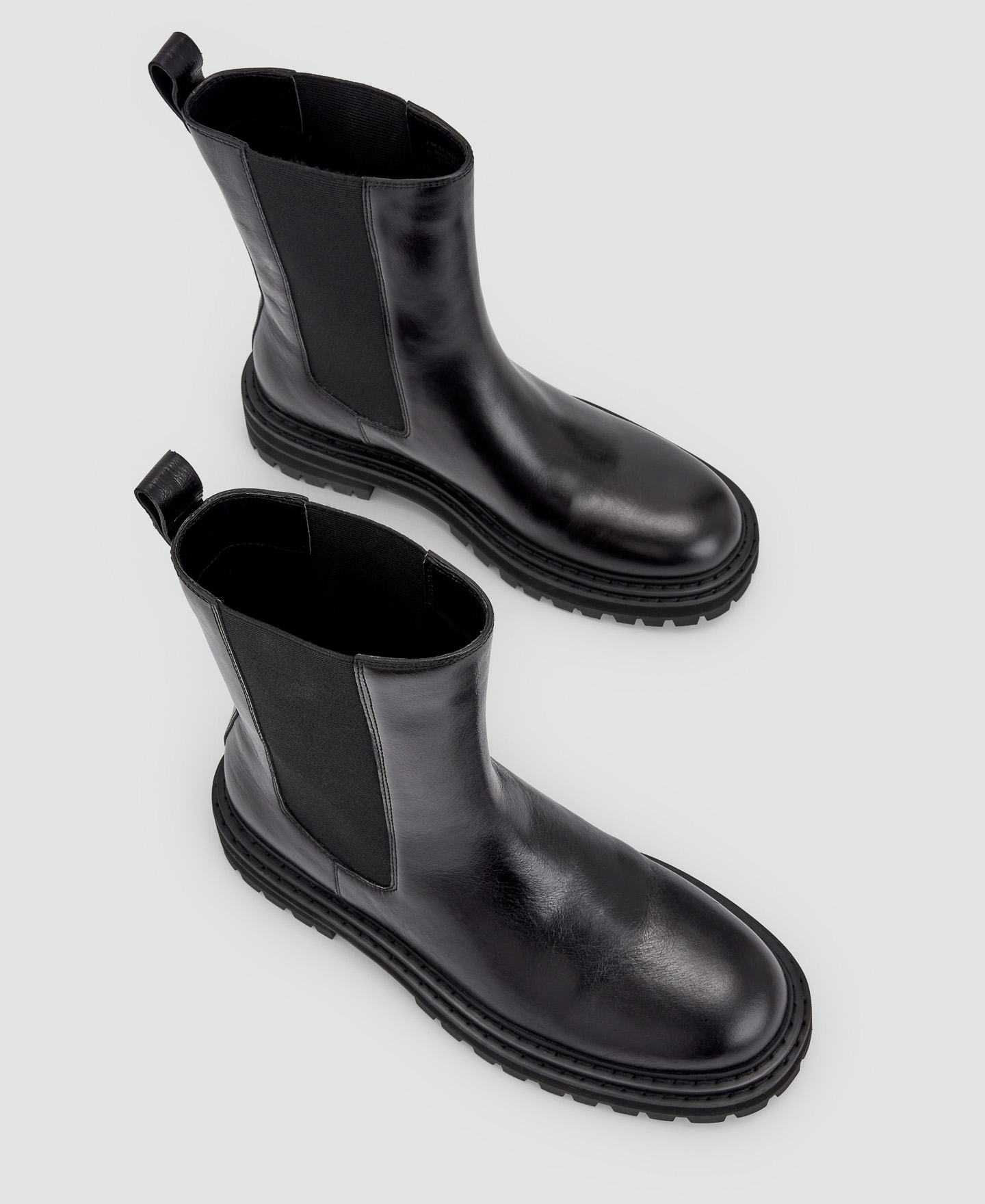 Cowhide leather chelsea ankle boots image number 1