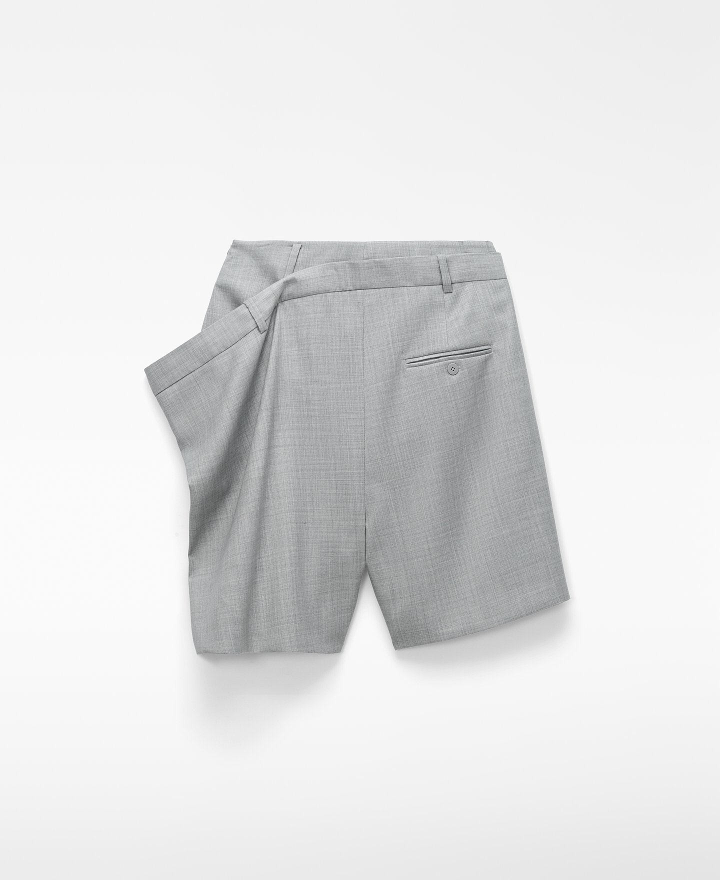 Tailored bermuda whit dropped waistband image number 1