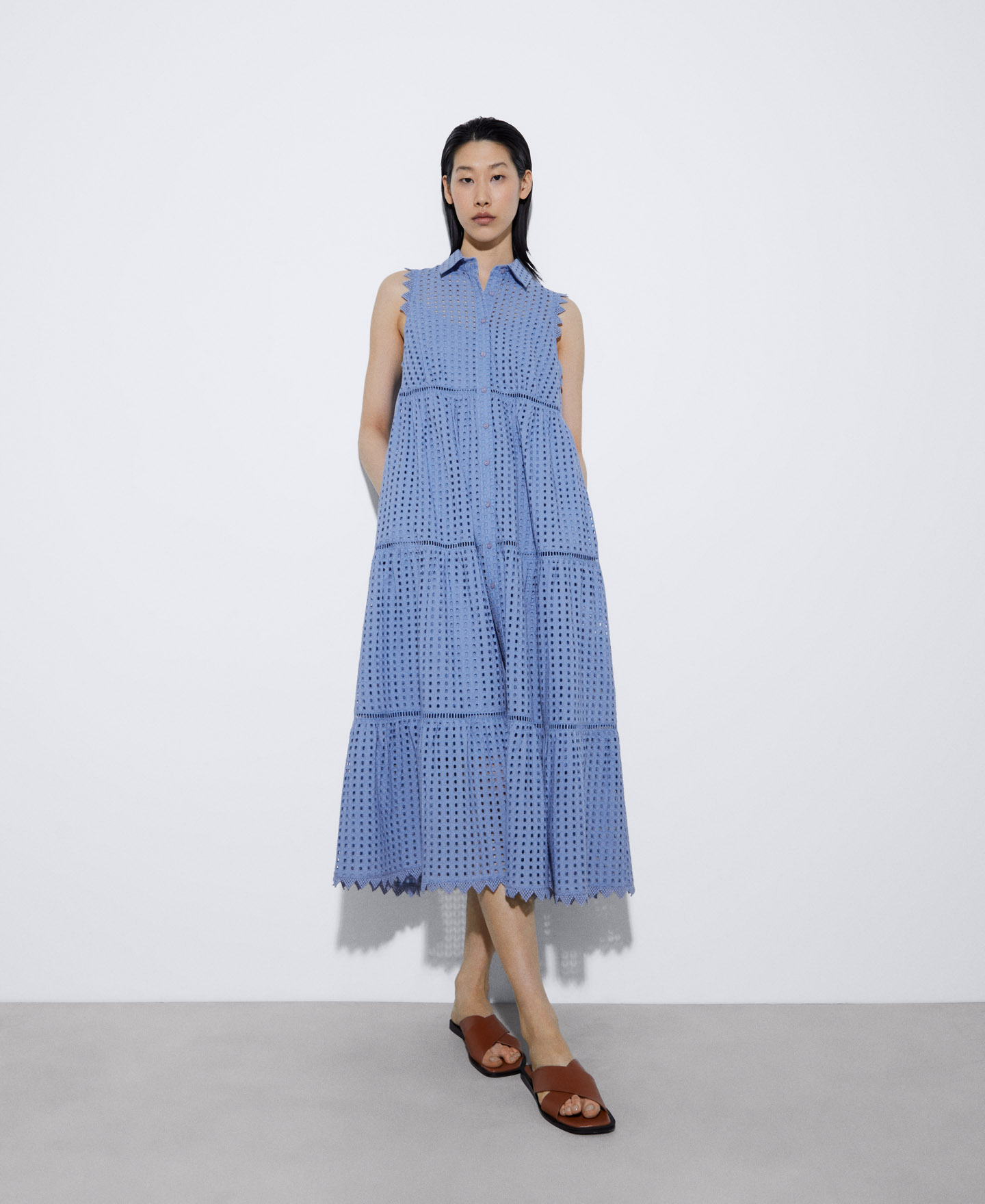 Long dress with shirt collar image number 1