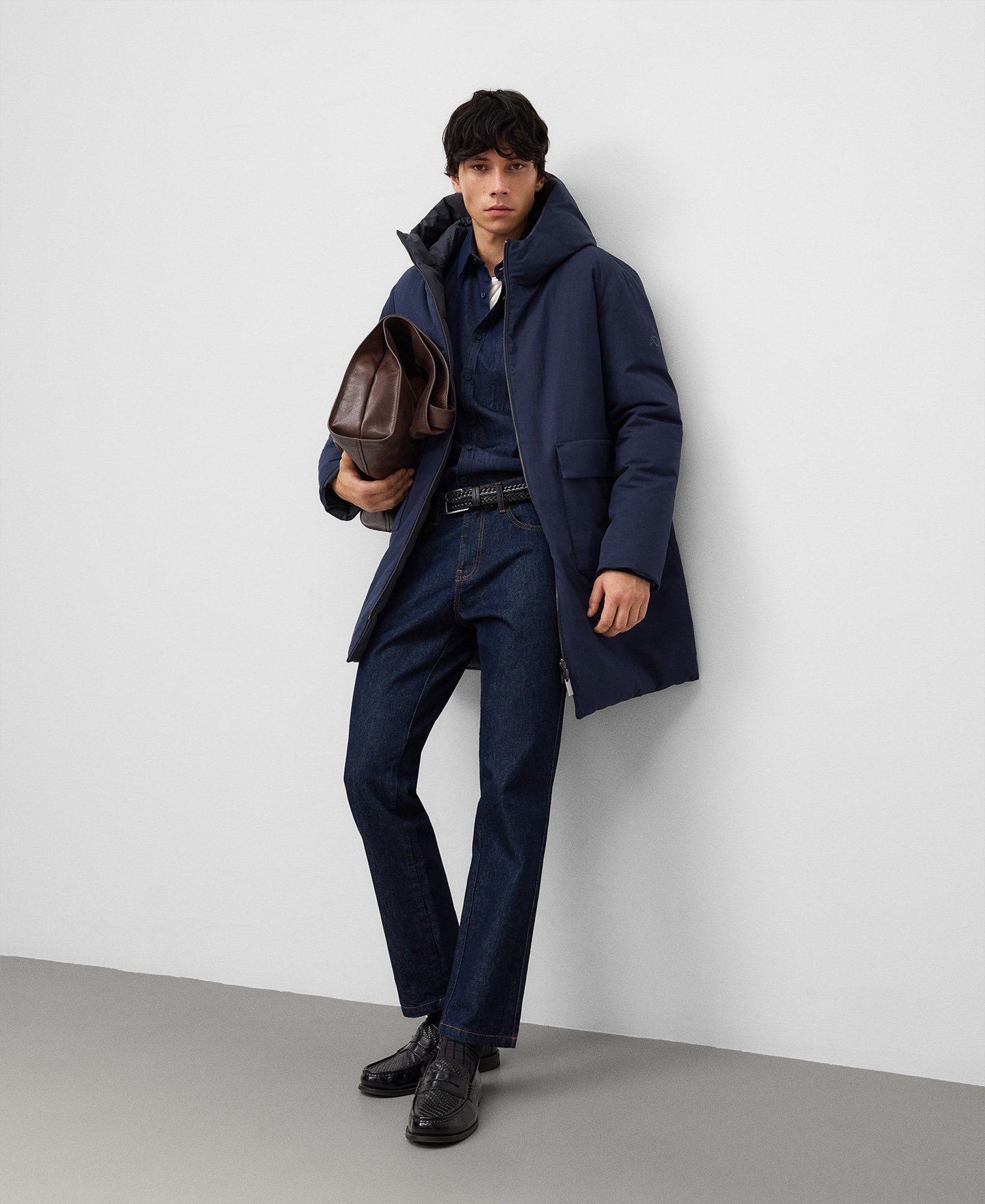 Reversible padded jacket man image number 4