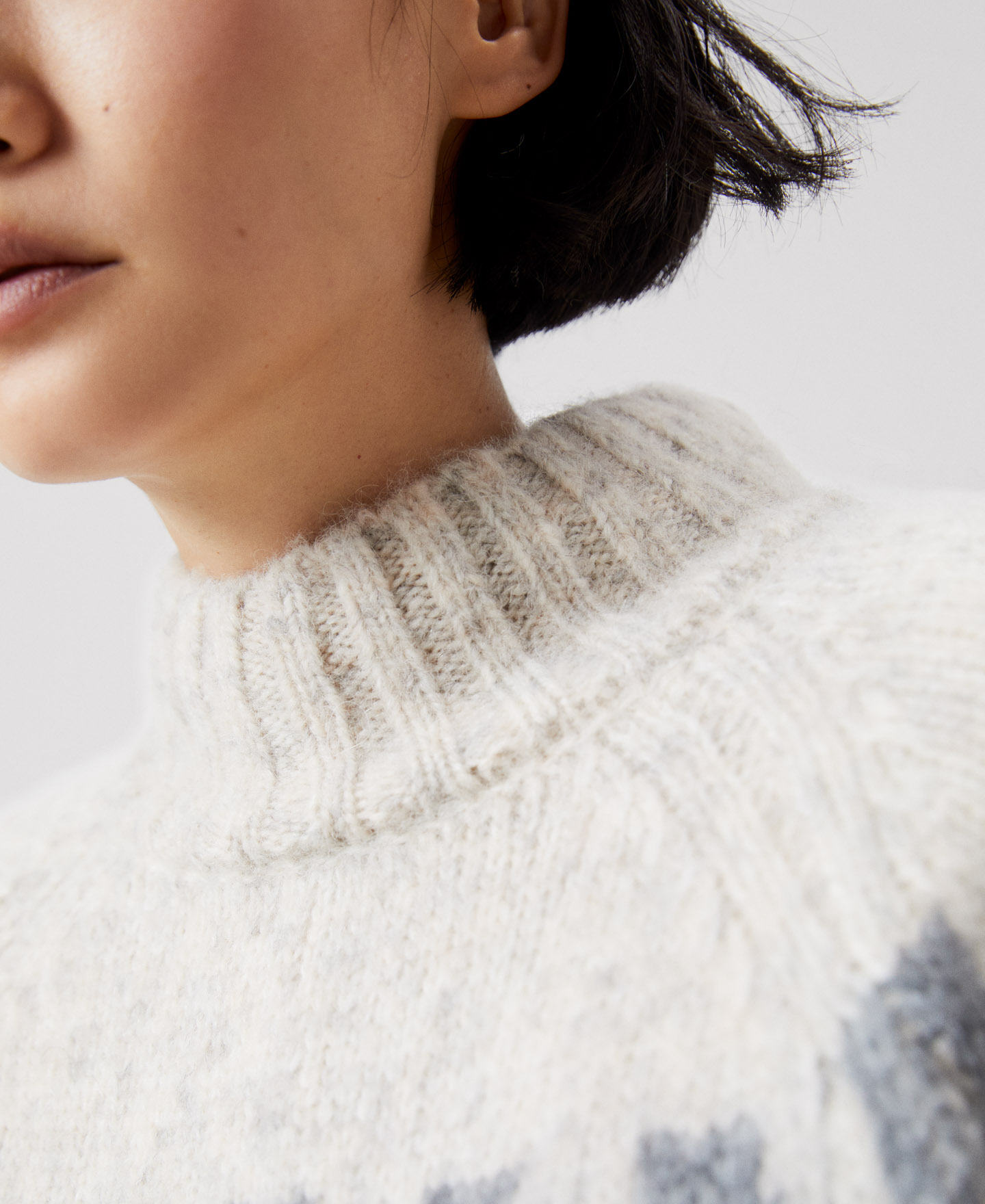 Merino wool jacquard sweater image number 3