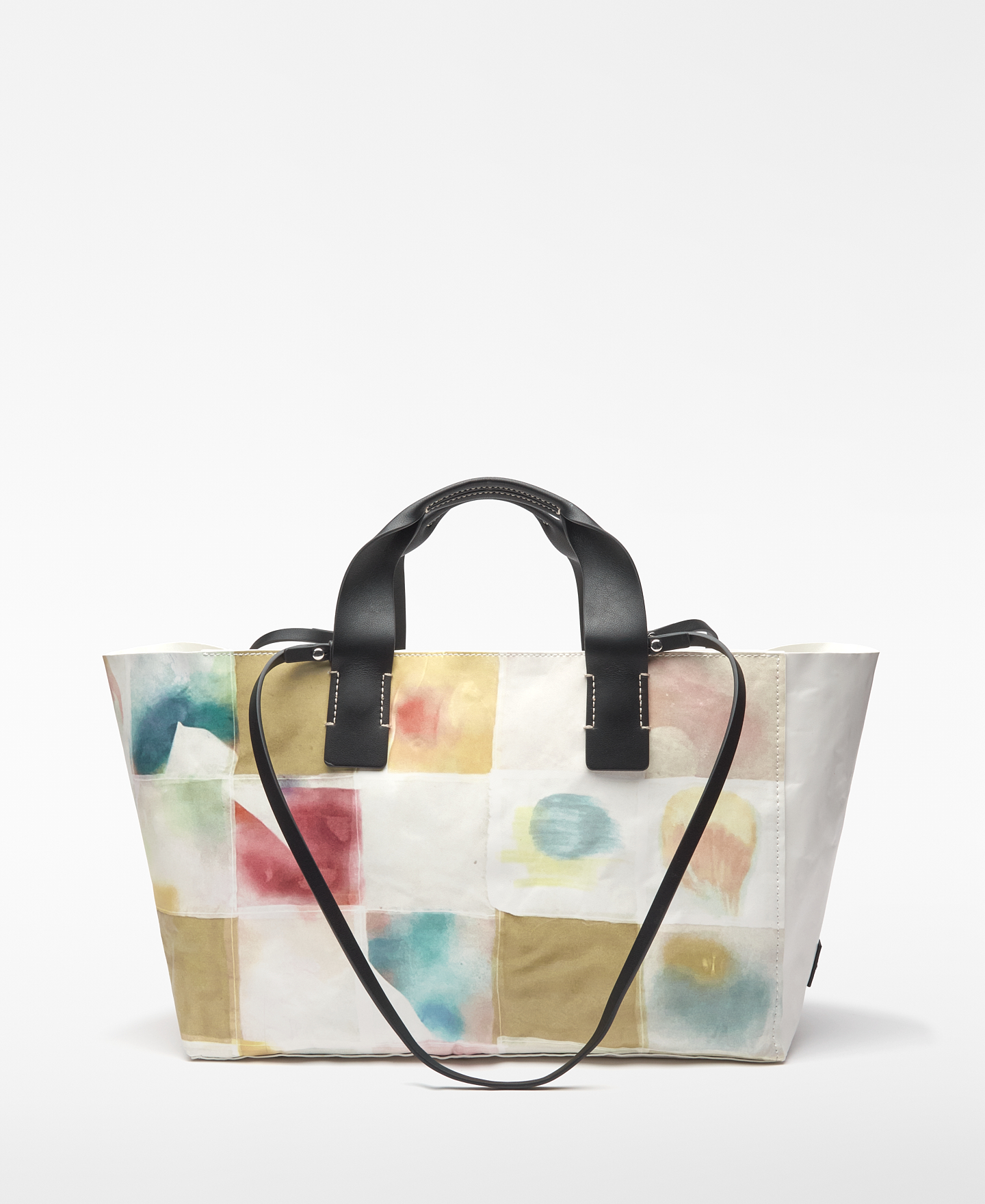 Mica large basket bag with metal core image number 0