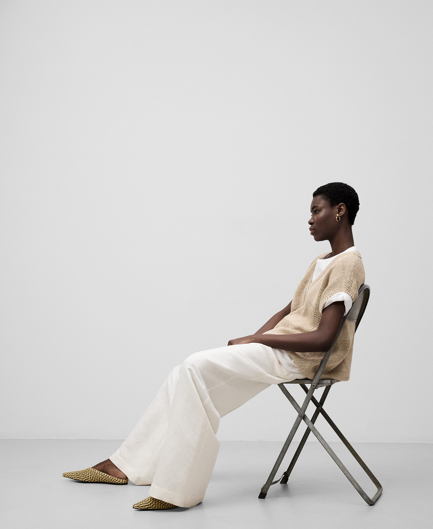 Two-tone raffia-textured mule woman image number 3