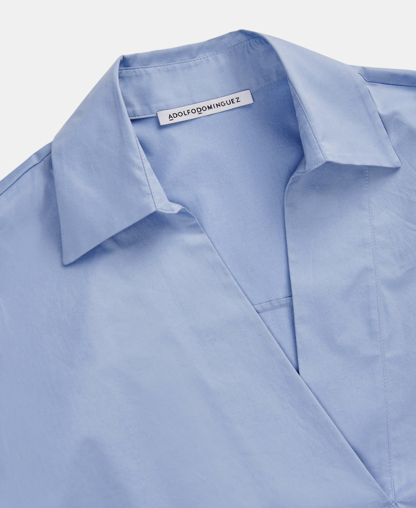 Cotton V-neck shirt image number 6