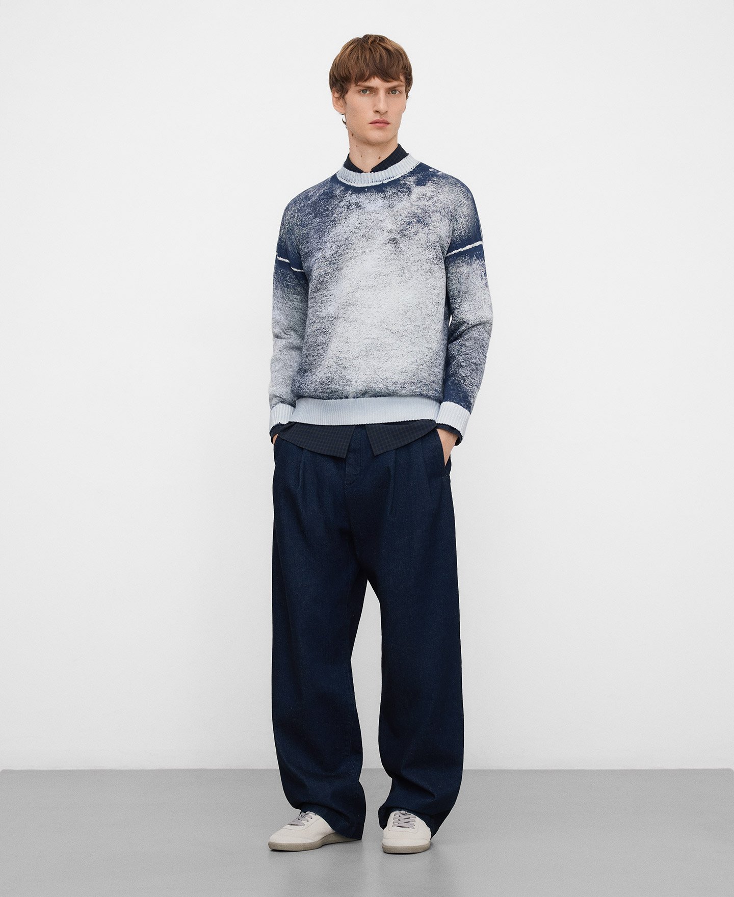 Organic cotton washed-effect sweater image number 1