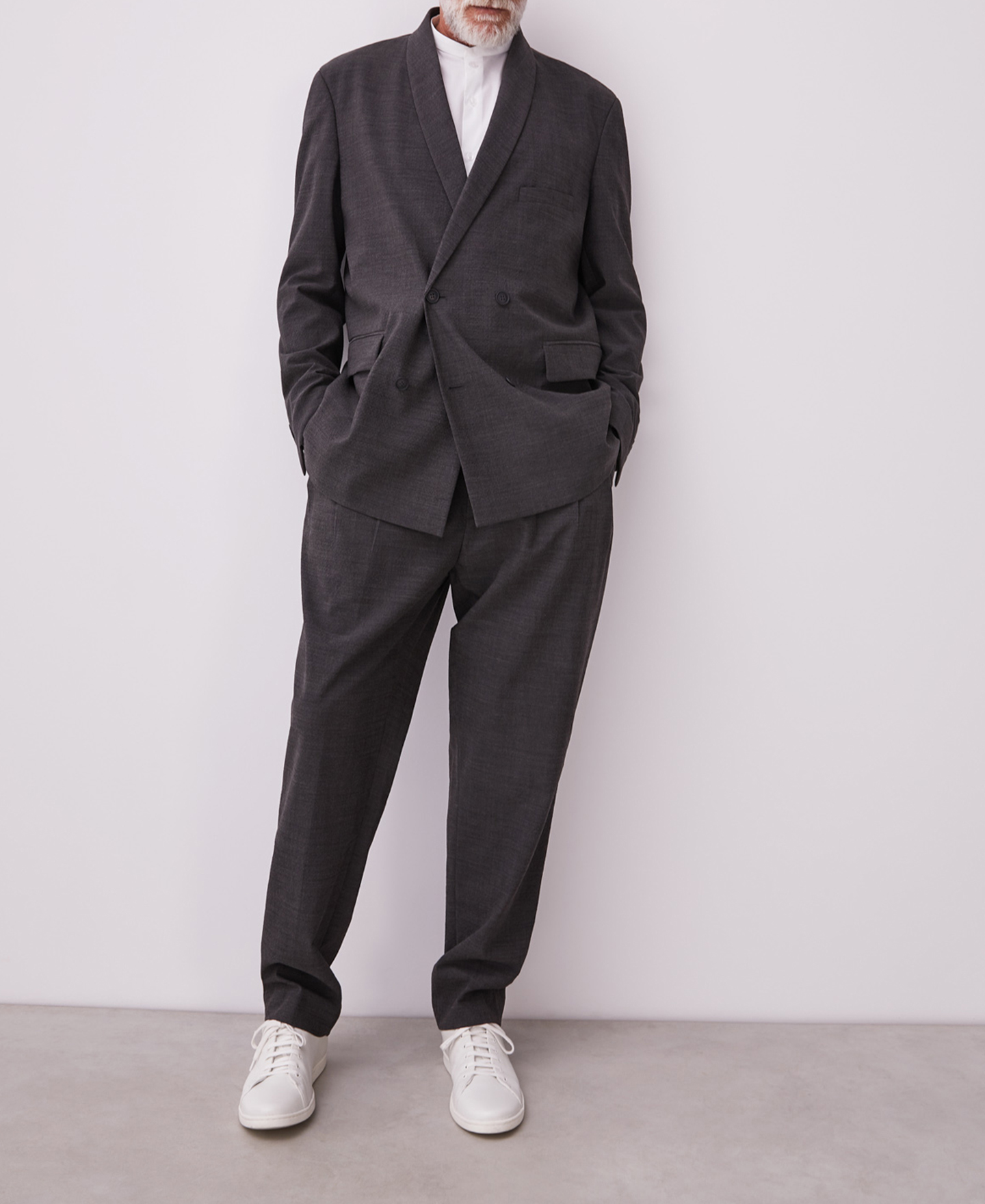Wrap jacket with smoking collar image number 0