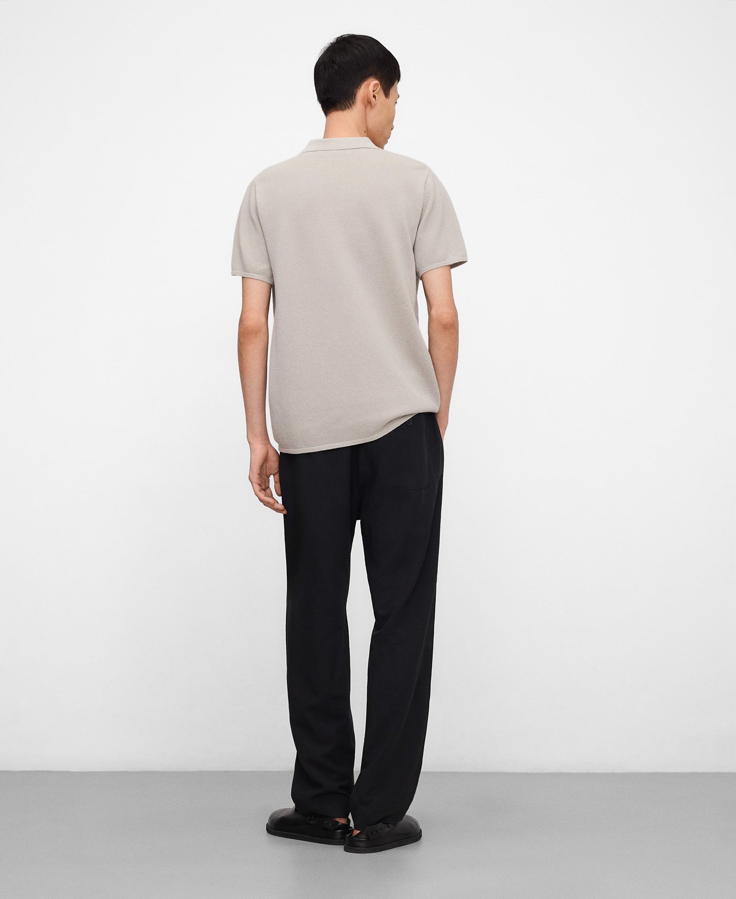 Regular fit structured knit polo shirt image number 2