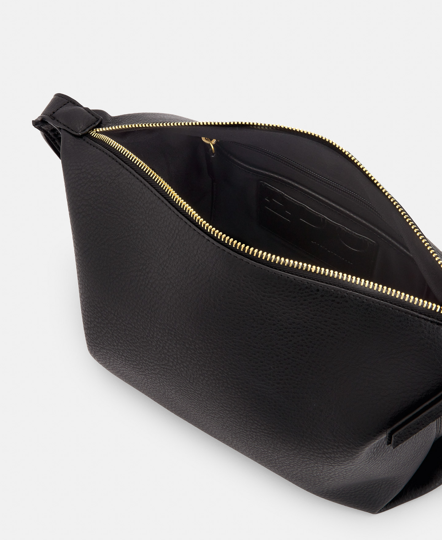 Hobo textured grain zip closure image number 2