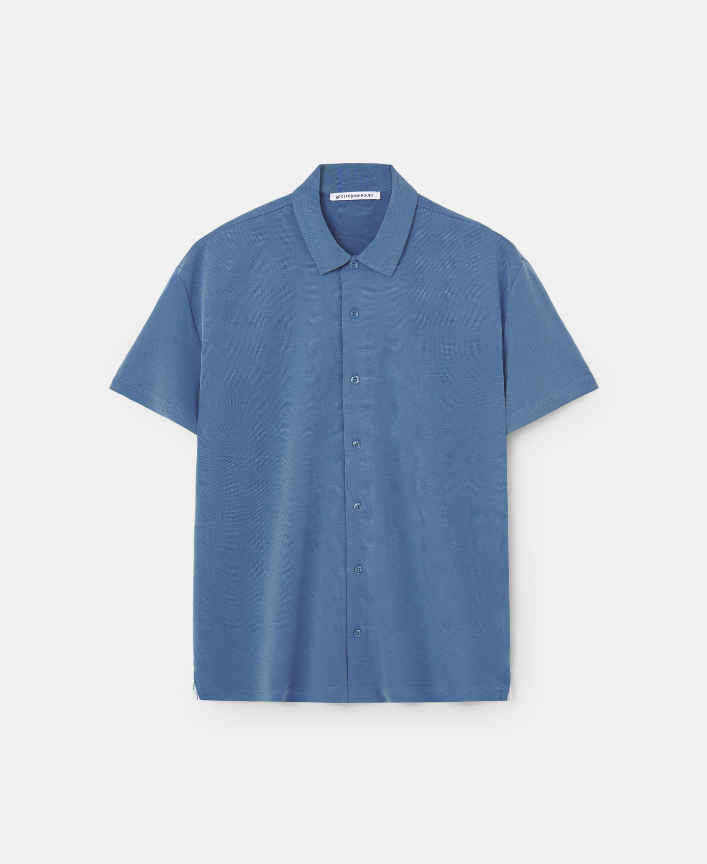 Polo con botones en modal image number 4